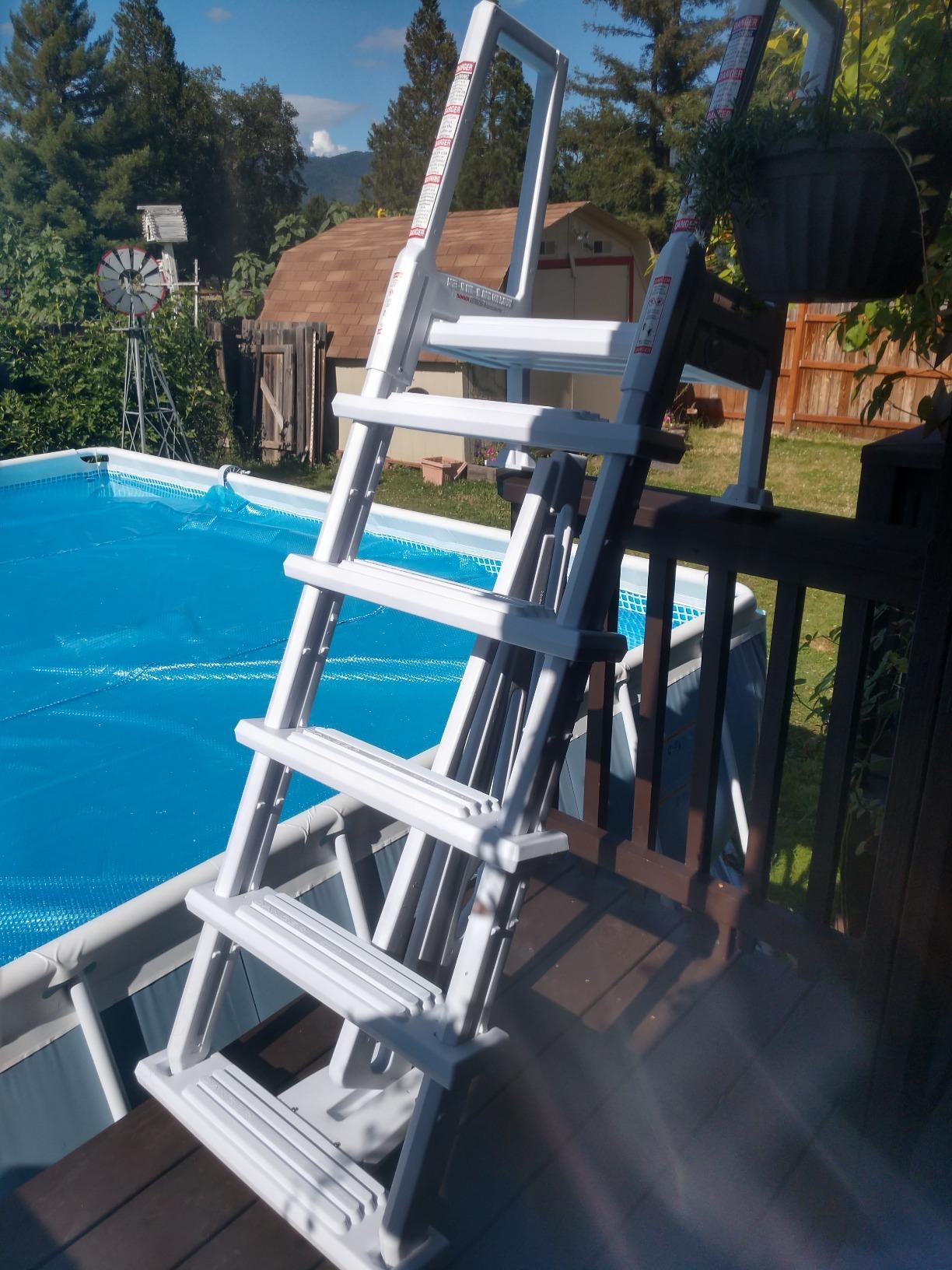 Blue Wave NE1175 Heavy Duty In-Pool Ladder - White customer photo 2