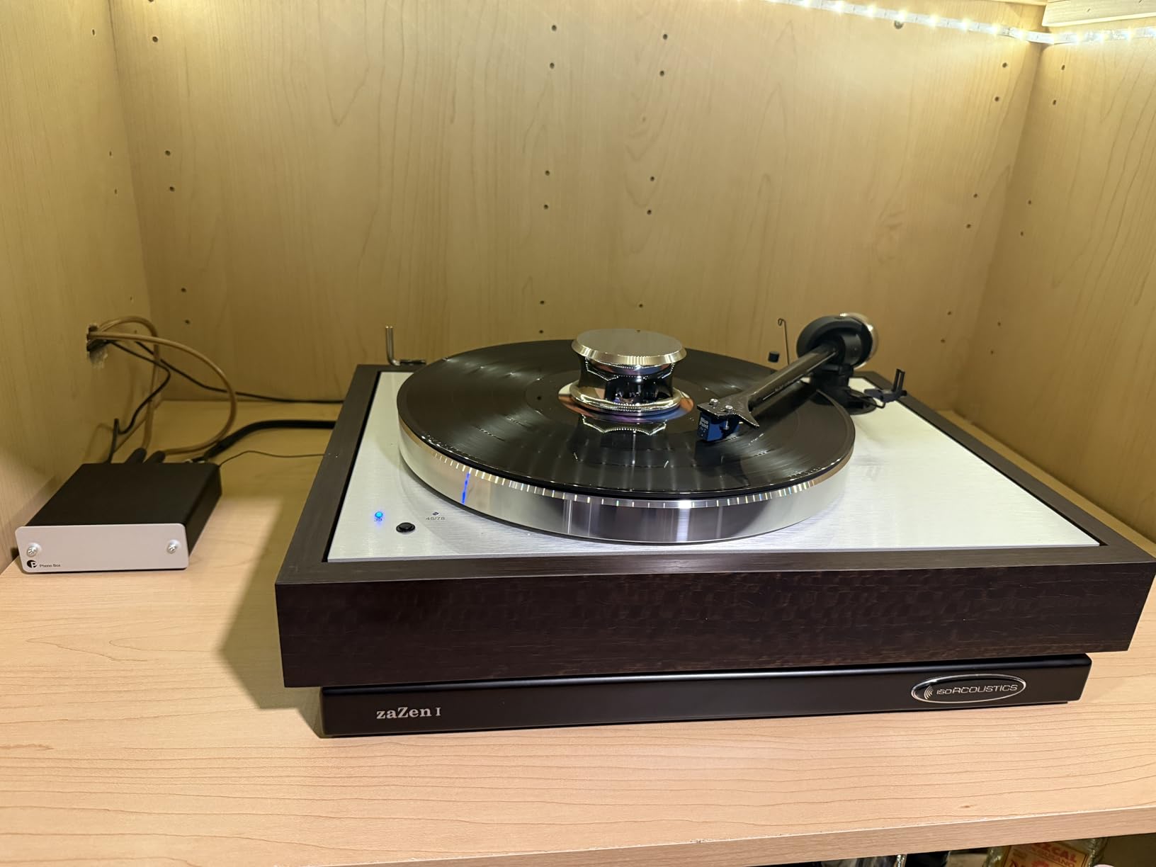 Pro-Ject Audio Phono Box DC 2Channel MM/MC Phono Preamp with Line Output (Black) customer photo 1
