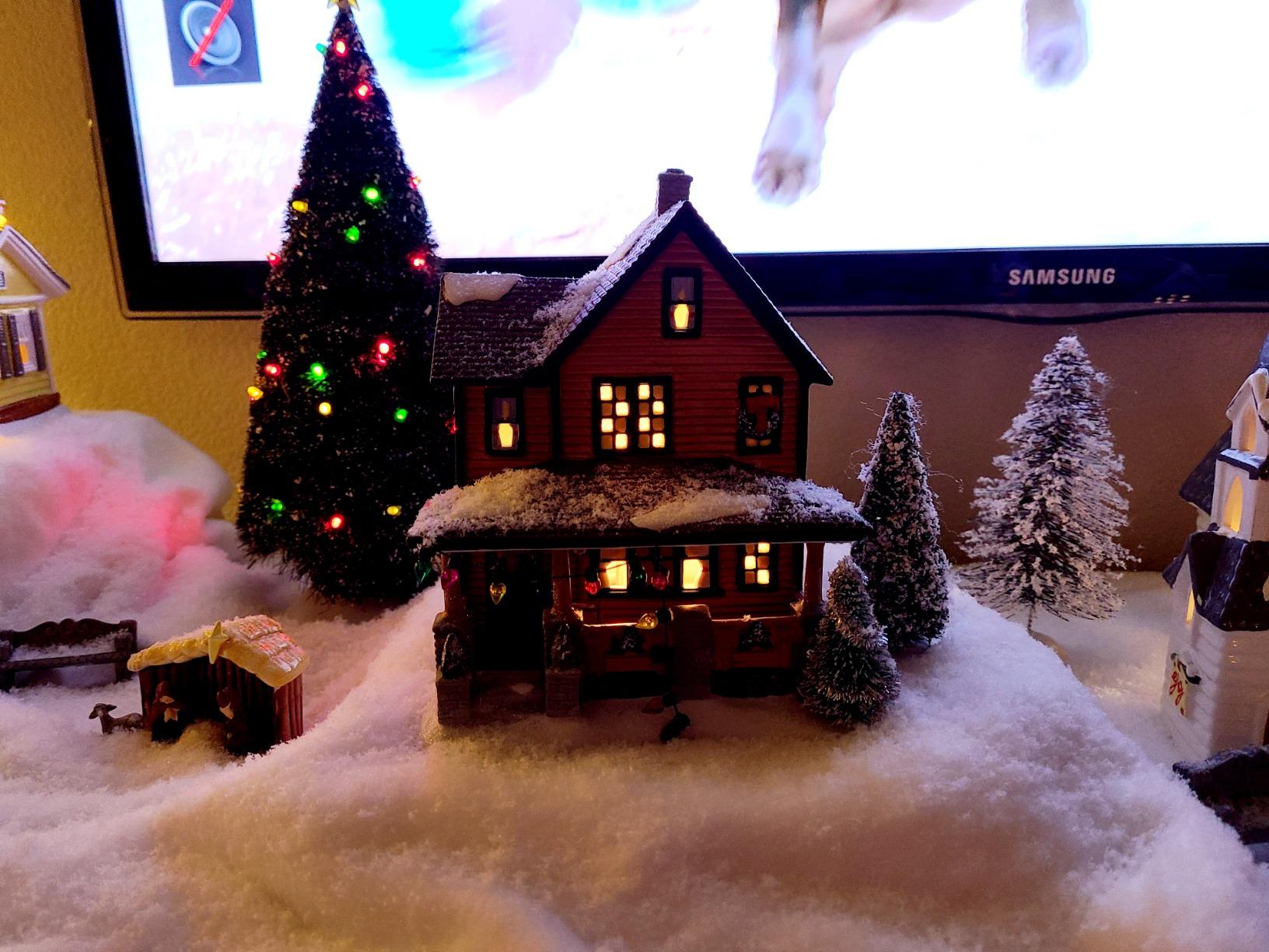 Department 56 a Christmas Story Village Ralphie's House, Lit House, 7.24-Inch customer photo 1