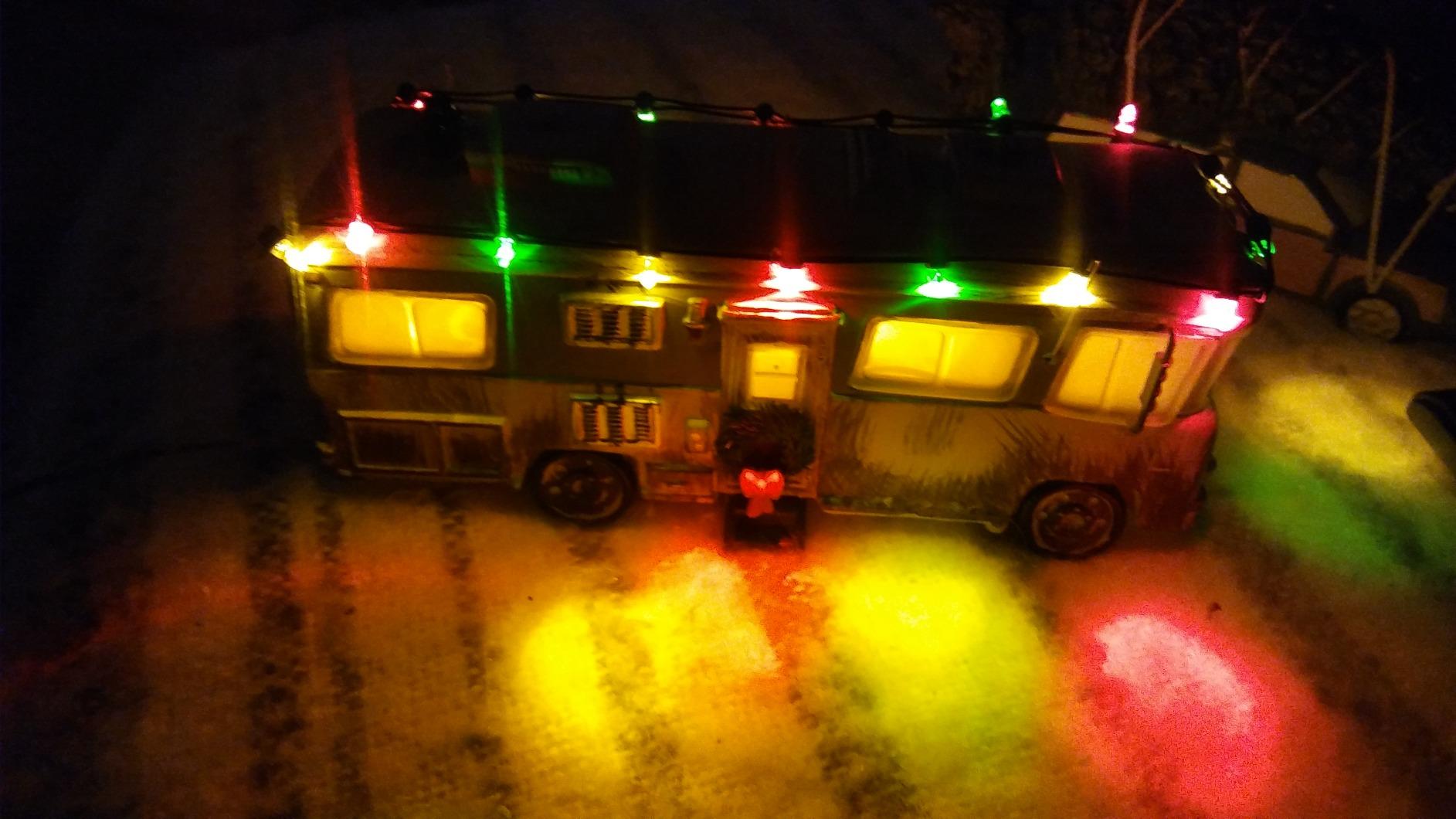 Department 56 Snow Village National Lampoon's Christmas Vacation Cousin Eddie's RV Lit Figurine, 7.87 Inch, Multicolor customer photo 1
