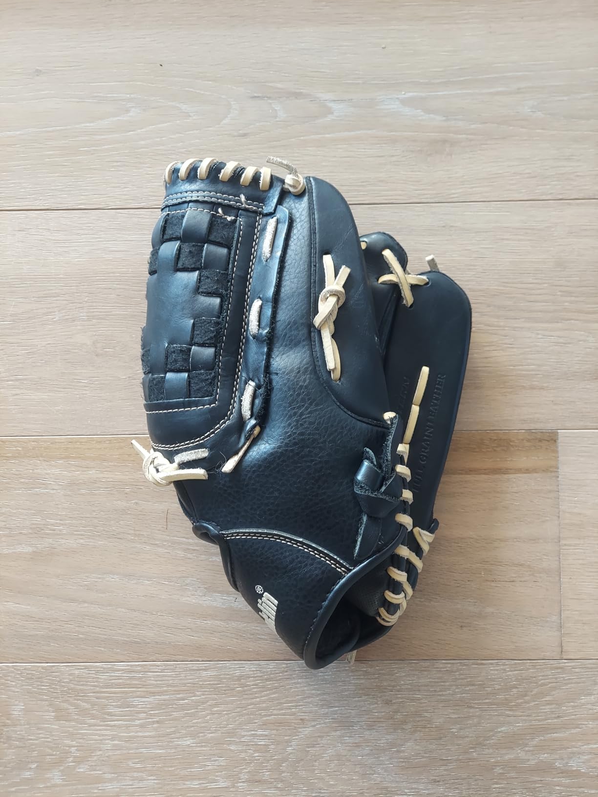 Franklin Sports Baseball Glove - Proflex Adult Baseball + Softball Glove customer photo 1