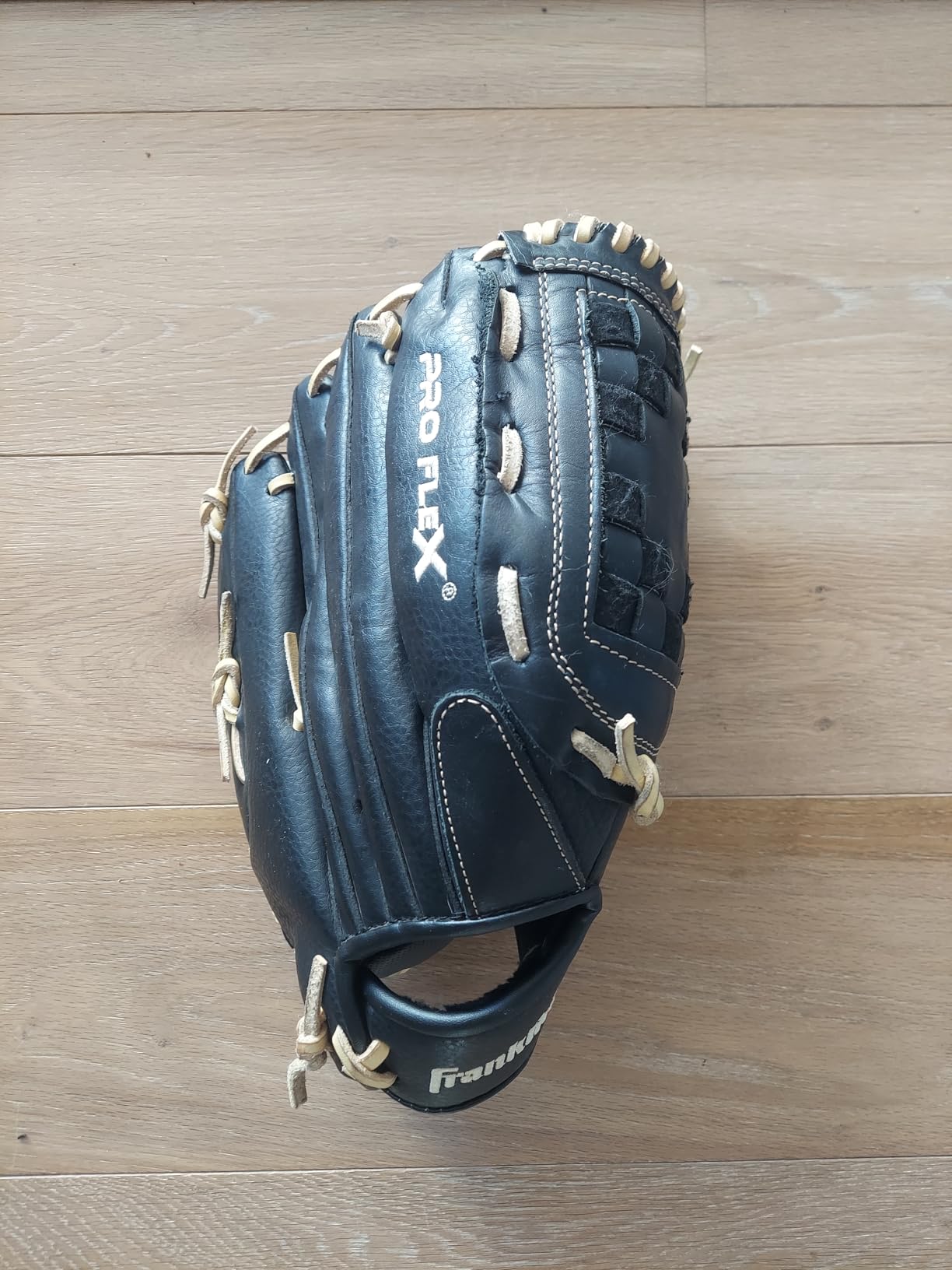 Franklin Sports Baseball Glove - Proflex Adult Baseball + Softball Glove customer photo 2