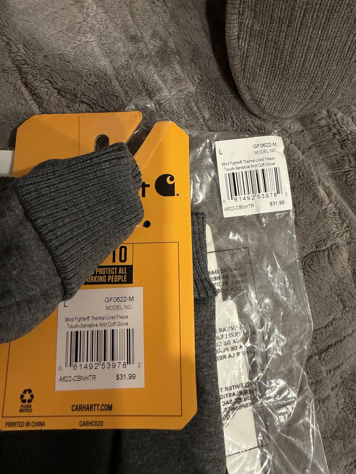 Carhartt Men's Wind Fighter Thermal-Lined Fleece Touch-Sensitive Knit Cuff Glove customer photo 1