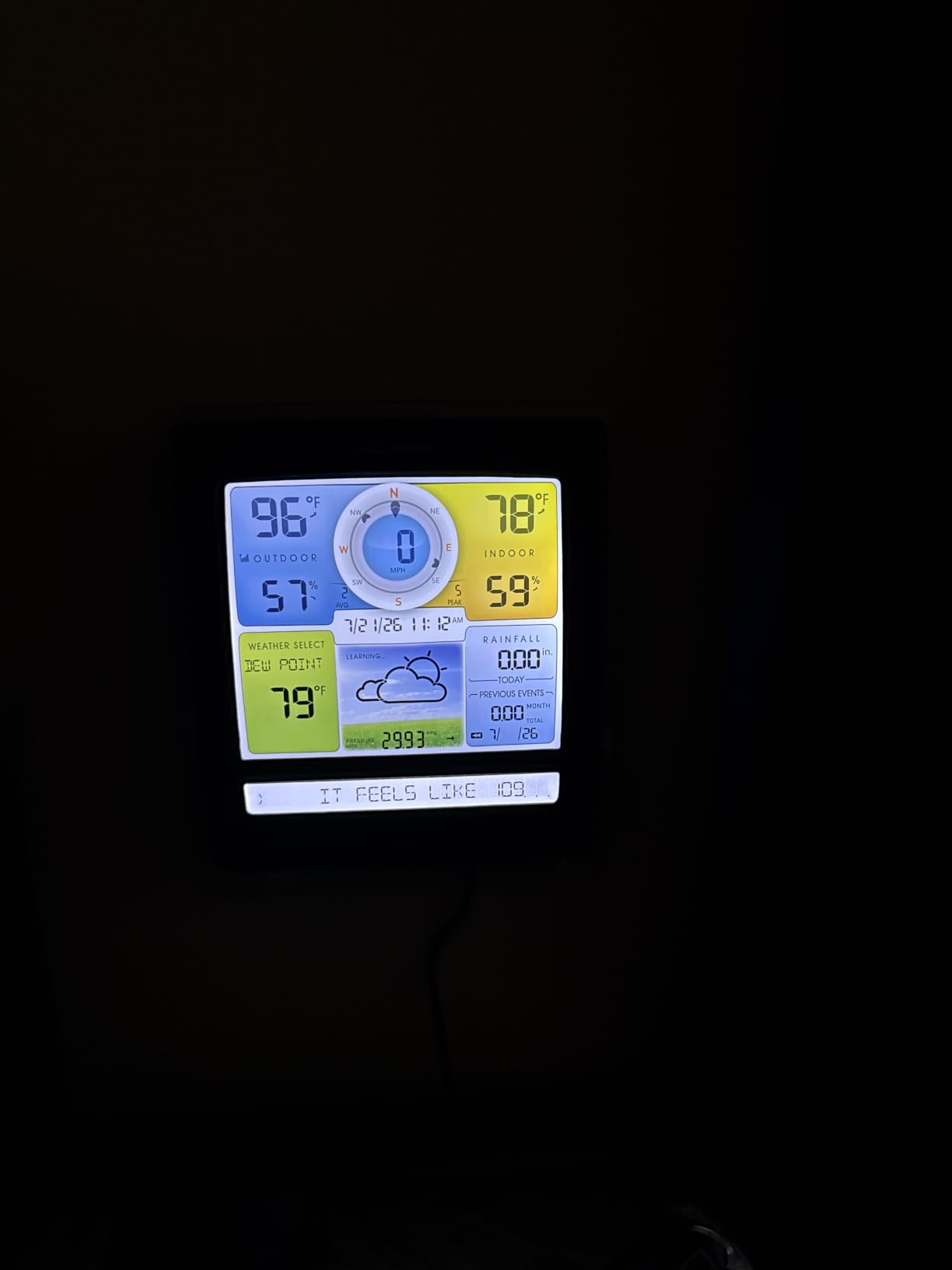AcuRite Iris (5-in-1) Indoor/Outdoor Wireless Weather Station for Indoor and Outdoor Temperature and Humidity, Wind Speed and Direction, and Rainfall with Digital Display (01512M) customer photo 2