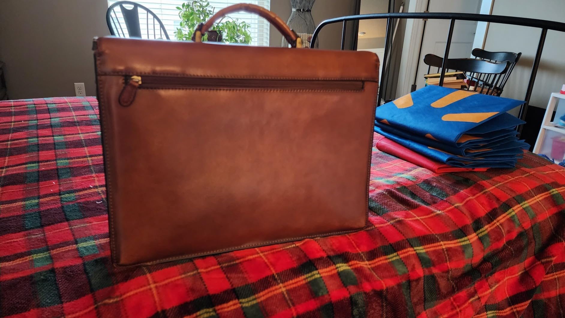 Banuce Leather Briefcase for Men with Lock Fits Laptop | Travel-friendly Luggage Strap,Lawyer Briefcase,Expandable,Detachable Shoulder Strap,Office Work,Business Travel customer photo 2