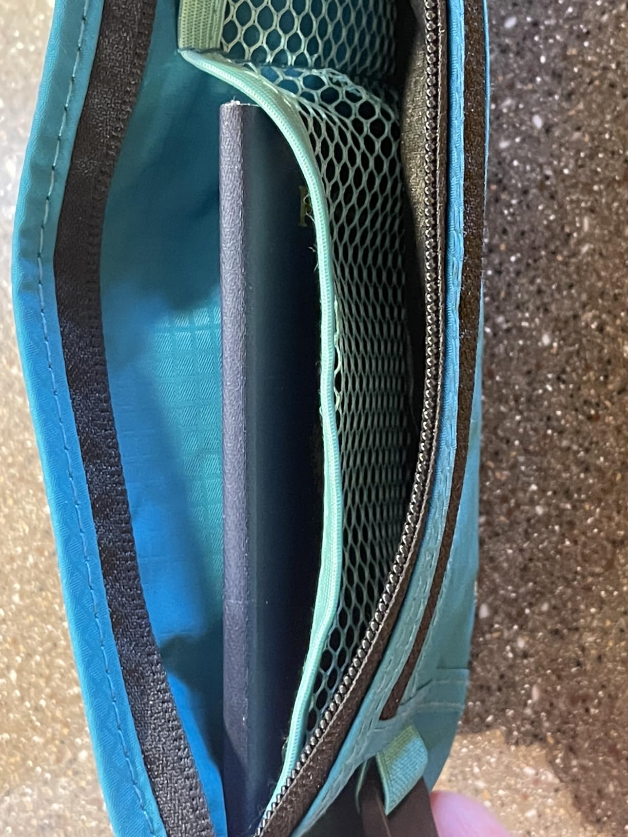 VENTURE 4TH Travel Money Belt, RFID Blocking Passport Holder customer photo 2