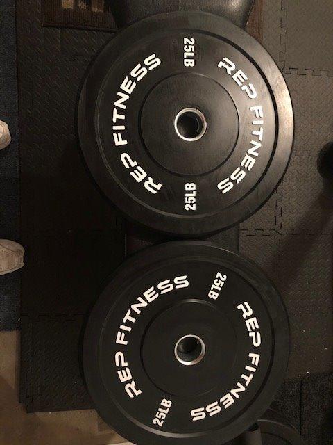 REP Fitness Rubber Bumper Plates, 5Lb to 370 lb Set Pairs, Olympic Standard Weights, Shock Absorbing Low Bounce Design, For Home Gyms, Fitness Centers, Strength Workouts, Barbell Use customer photo 2