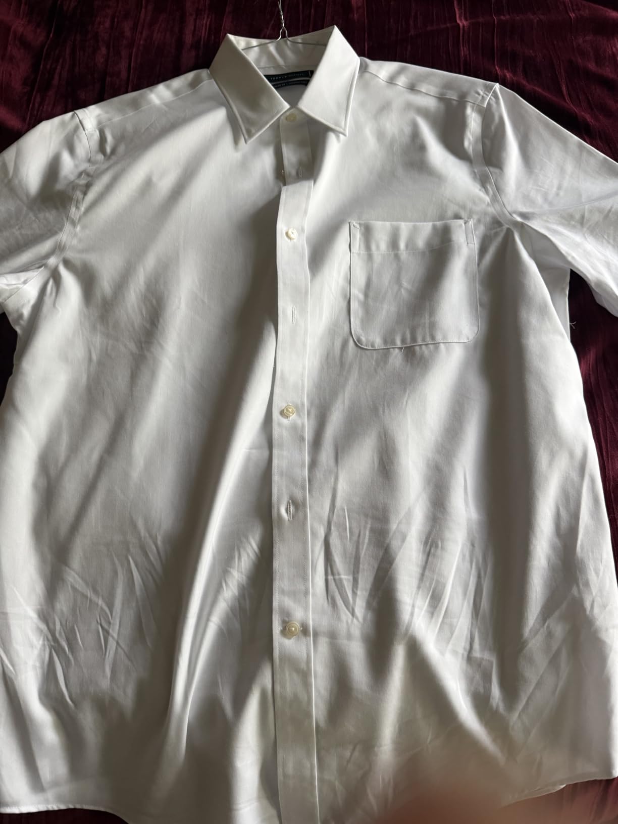 Tommy Hilfiger Men's Regular Fit Non Iron Solid Dress Shirt - Amazon Exclusive customer photo 1