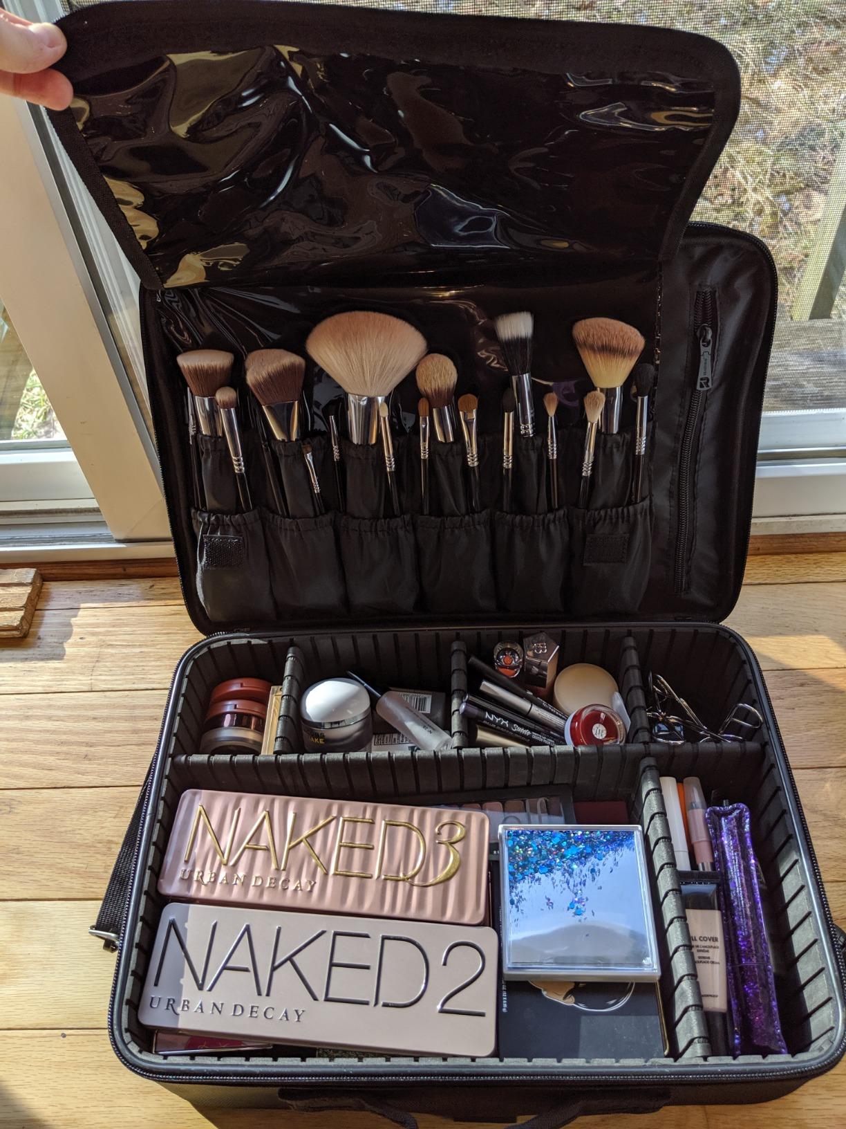 Relavel Makeup Case Large Makeup Bag Professional Train Case 16.5 inches Travel Cosmetic Organizer Brush Holder Waterproof Makeup Artist Storage Box, 3 Layer Large Capacity, with Adjustable Strap customer photo 1