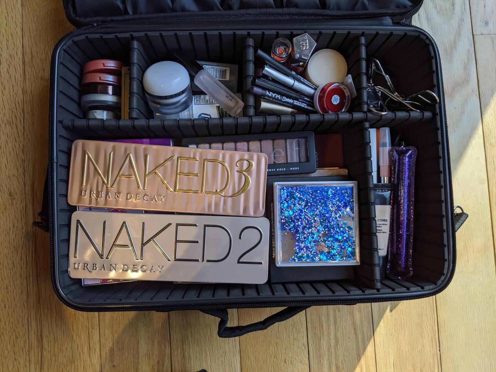 Relavel Makeup Case Large Makeup Bag Professional Train Case 16.5 inches Travel Cosmetic Organizer Brush Holder Waterproof Makeup Artist Storage Box, 3 Layer Large Capacity, with Adjustable Strap customer photo 2