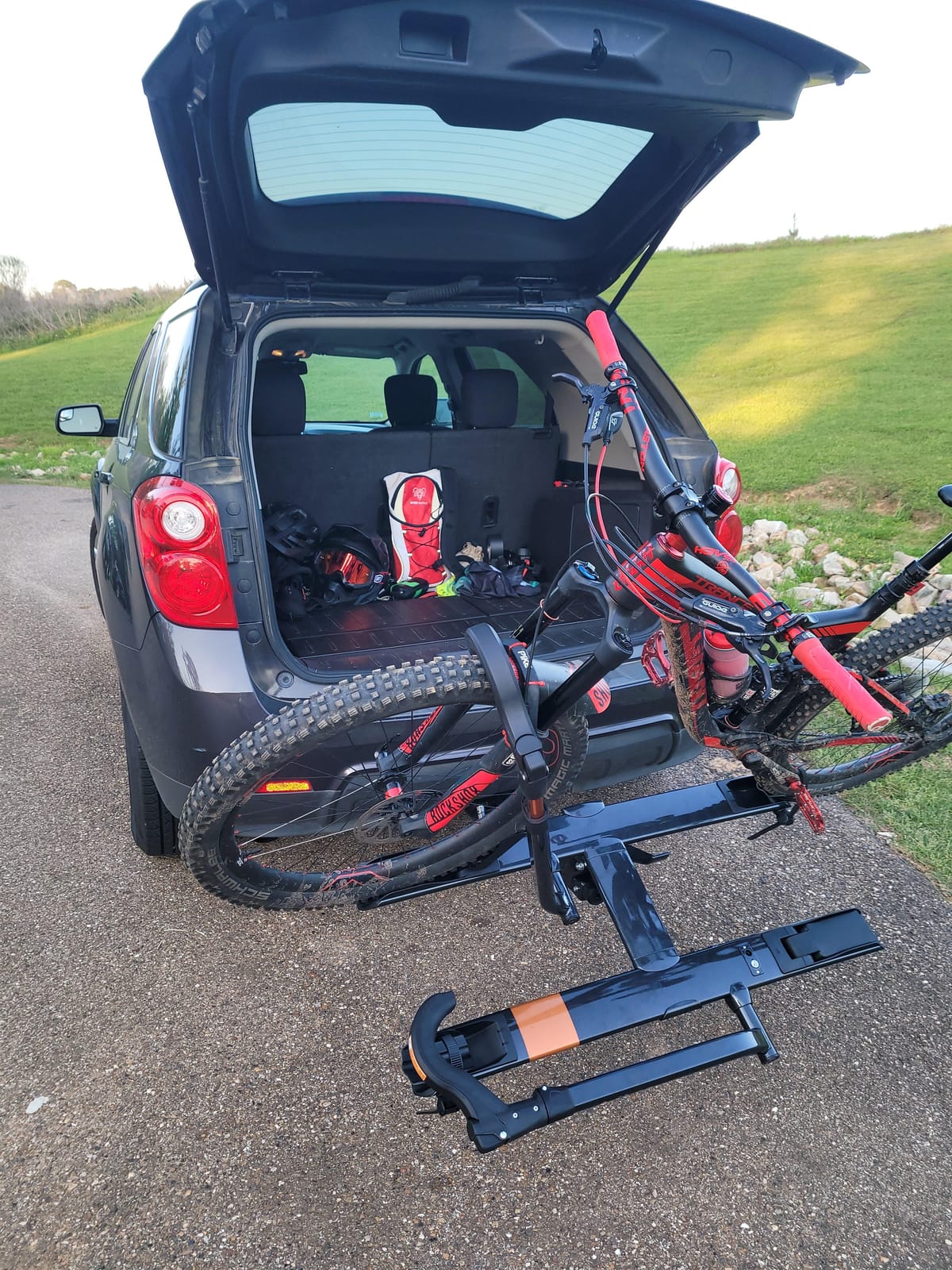 Kuat Sherpa 2.0 Compact 2-Bike Transporting Hitch Rack | Durable Lightweight Aluminum with Cable Lock & Foldable Tire Cradles, 40 Lbs per Tray customer photo 2