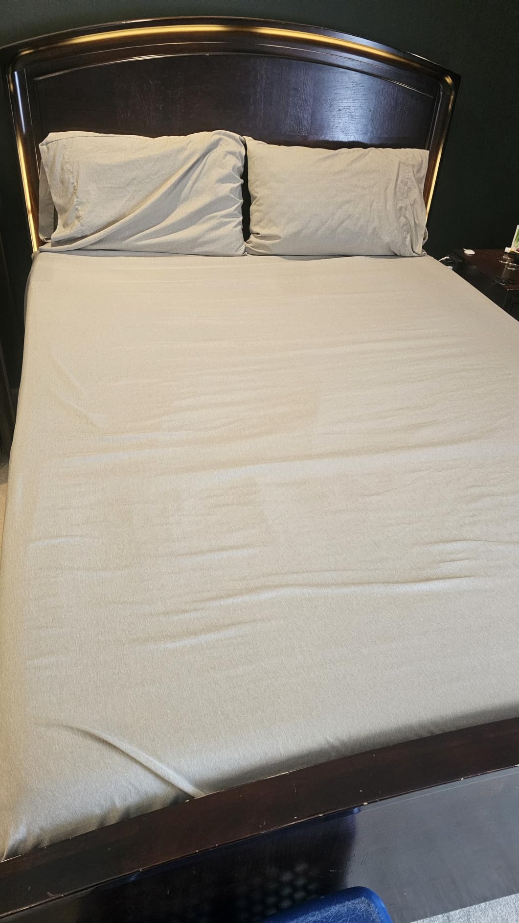 Queen Size 4 Piece Sheet Set - Comfy Breathable & Cooling Sheets - White | Hotel Luxury Bed Sheets for Women & Men, Deep Pockets, Easy-Fit, Extra Soft and Wrinkle Free Sheets, Oeko-Tex Bed Sheet Set customer photo 2