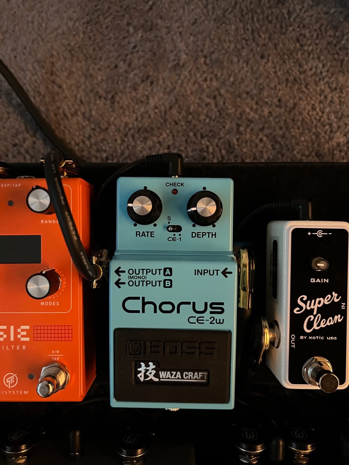 BOSS CE-2W Chorus Premium Waza Craft Guitar Effect Pedal with Analog Circuitry customer photo 1