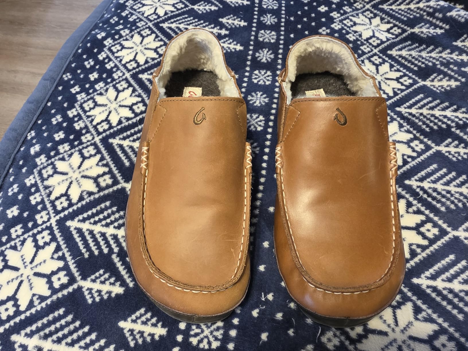 OluKai Moloa Slipper, Men's Premium Leather Slip-On Shoes customer photo 2
