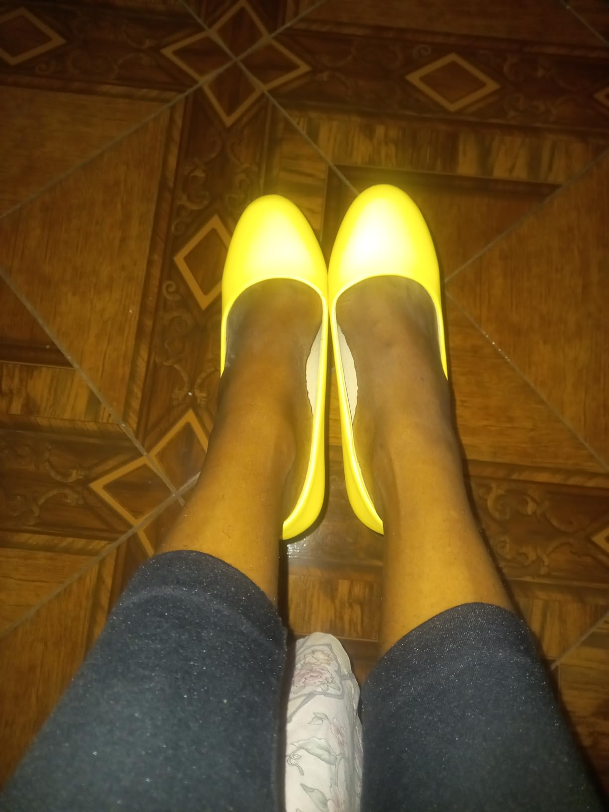 DREAM PAIRS Women's Comfortable Kitten Heels Pumps customer photo 1
