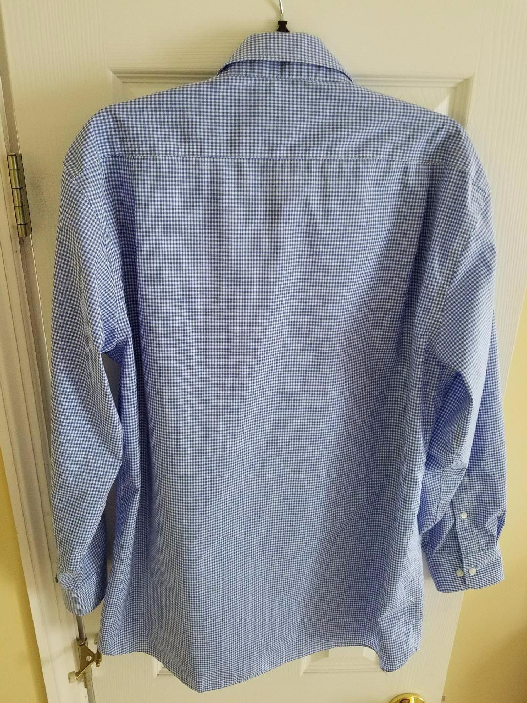 Tommy Hilfiger Men's Regular Fit Non Iron Gingham Dress Shirt - Amazon Exclusive customer photo 1