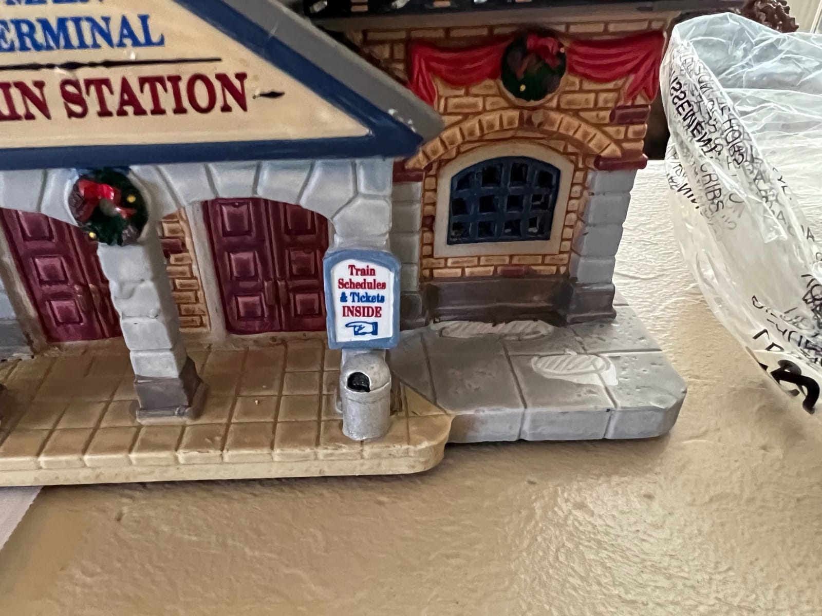 Lemax Village Collection, Main Terminal Train Station #75194 customer photo 1