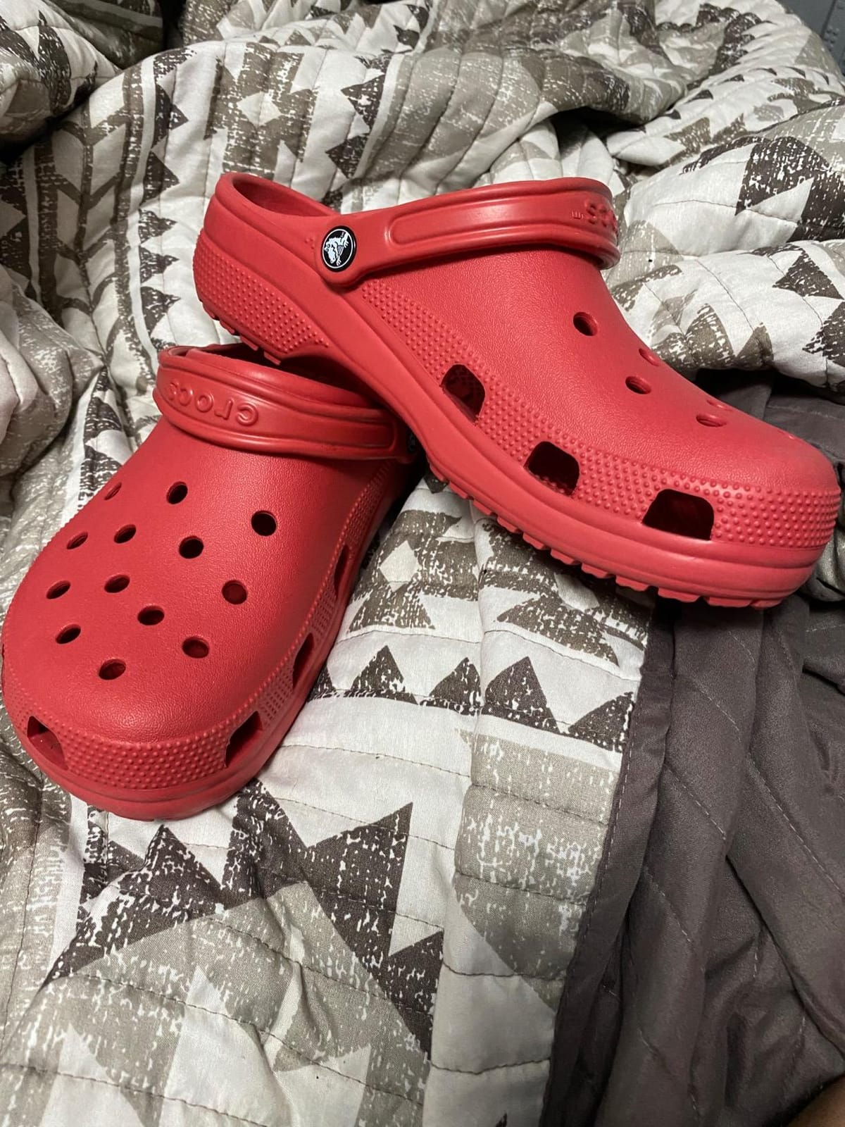 Crocs Unisex-Adult Classic Clogs customer photo 2