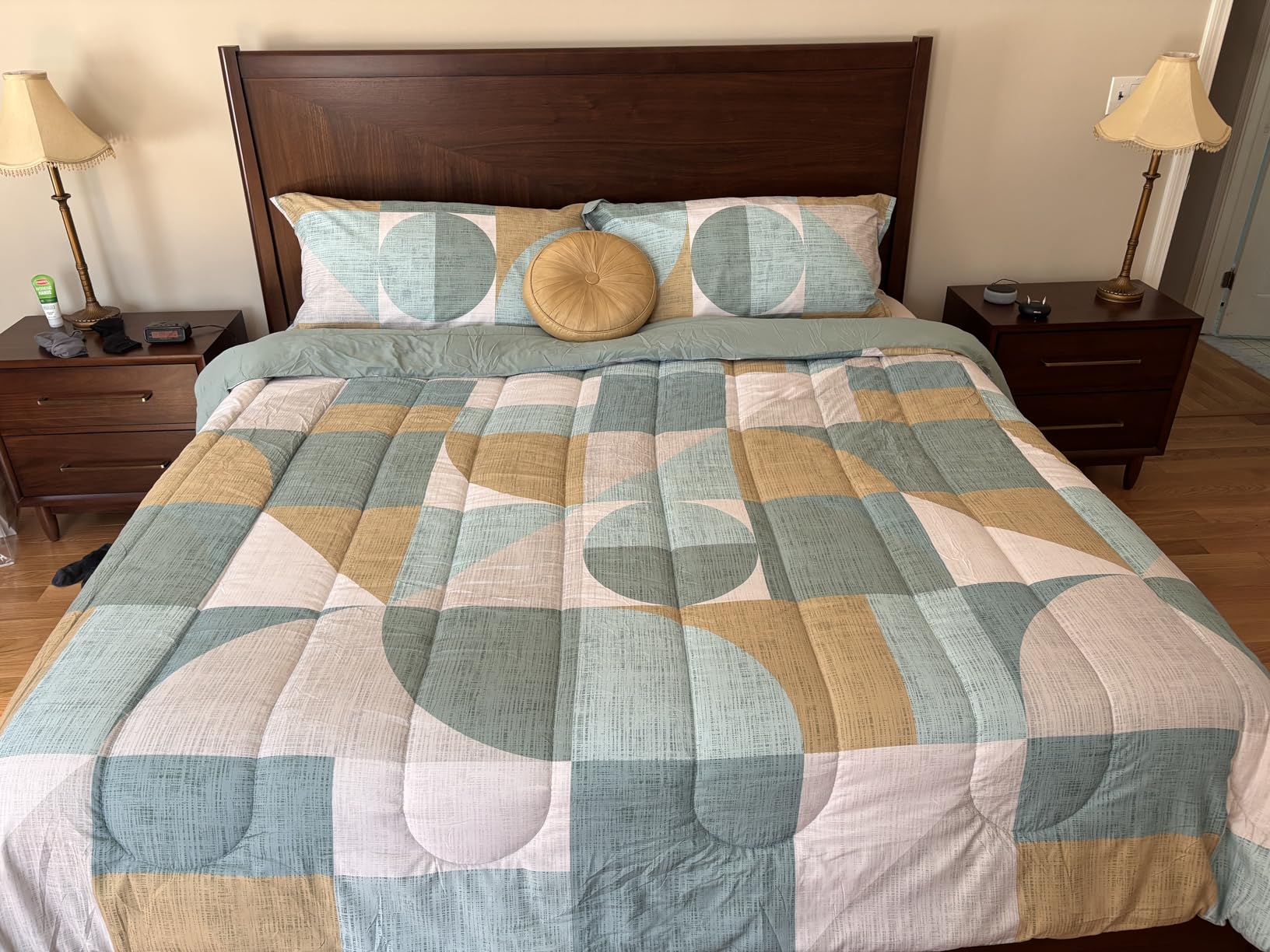 Queen Comforter Set with Sheets - 7-Piece Bedding Collection - 1 Comforter, 1 Fitted Sheet, 1 Flat, 4 Pillowcases - Deep Pocket - Soft & Breathable Premium Quality - Ideal for All Seasons, Gray customer photo 1