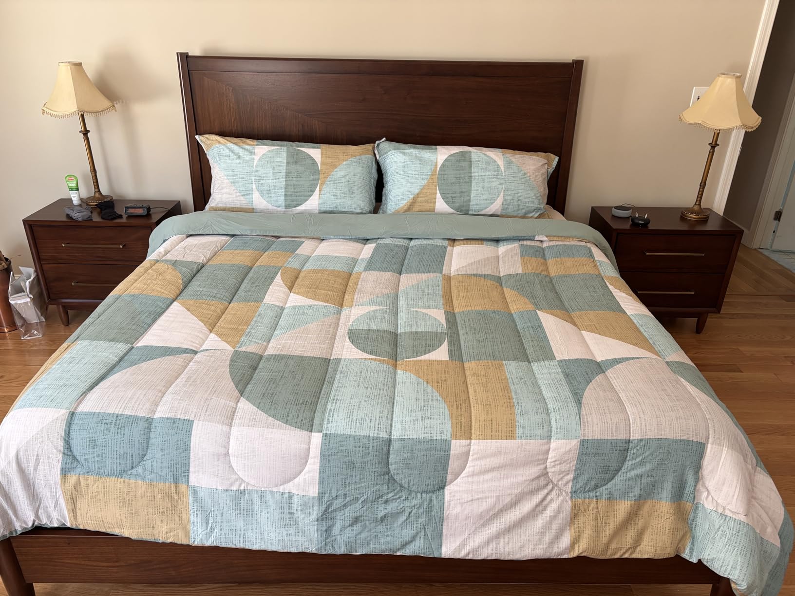 Queen Comforter Set with Sheets - 7-Piece Bedding Collection - 1 Comforter, 1 Fitted Sheet, 1 Flat, 4 Pillowcases - Deep Pocket - Soft & Breathable Premium Quality - Ideal for All Seasons, Gray customer photo 2