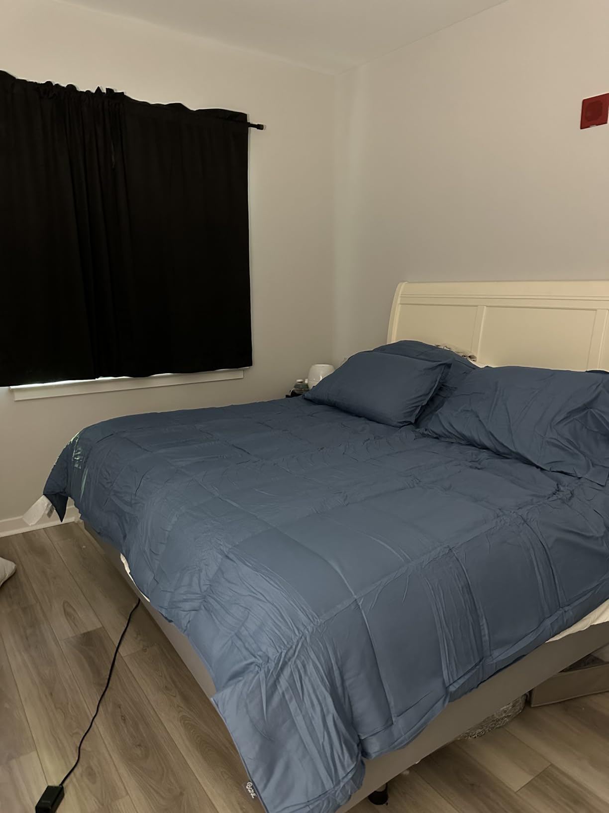 Bare Home Queen Comforter Set - 1800 Ultra Soft (Queen, Light Grey) | All-Season, Breathable, Hypoallergenic, Premium 1800, Warm, Cozy customer photo 2