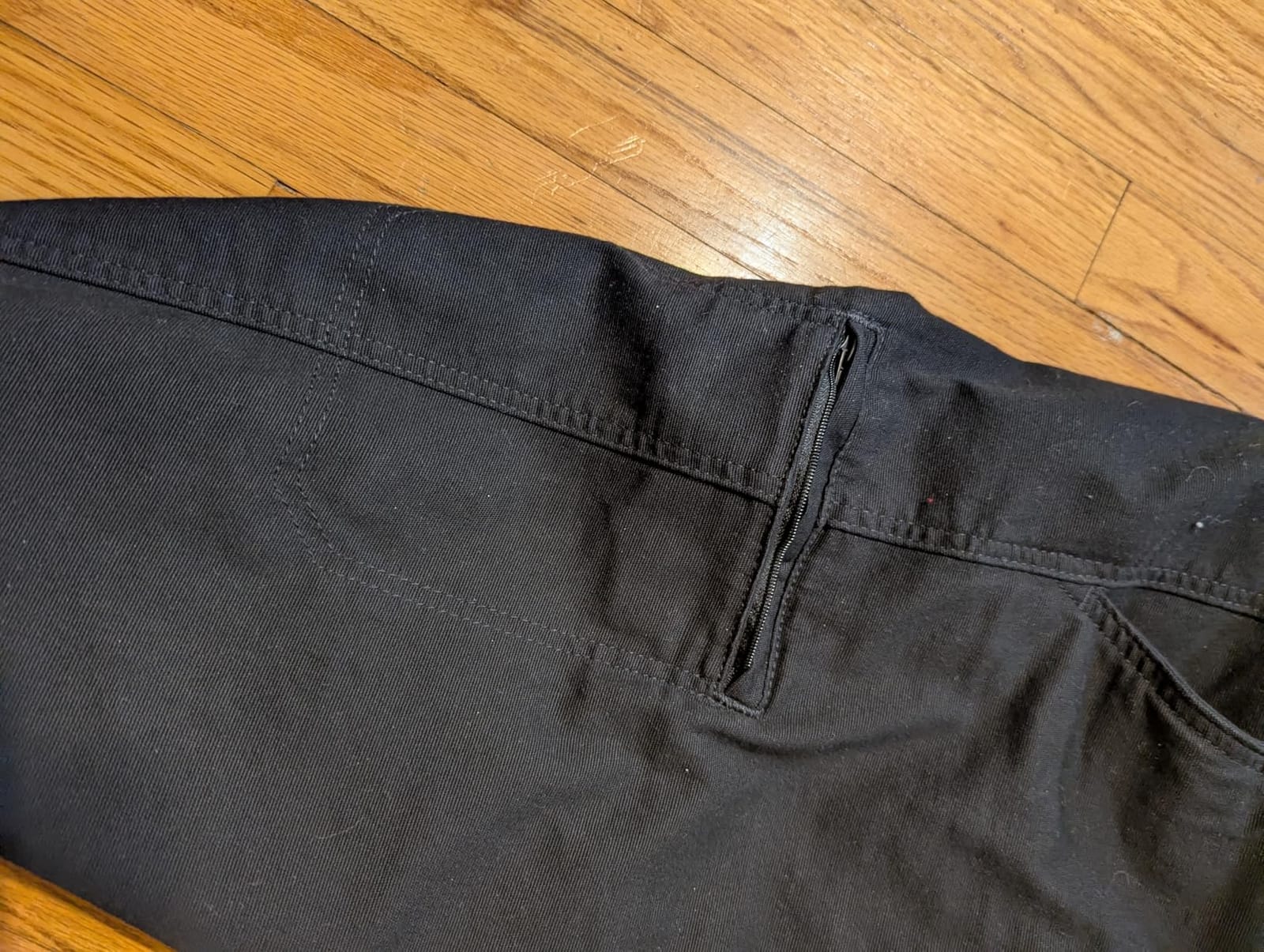Lee Men's Extreme Motion Canvas Cargo Pant customer photo 2