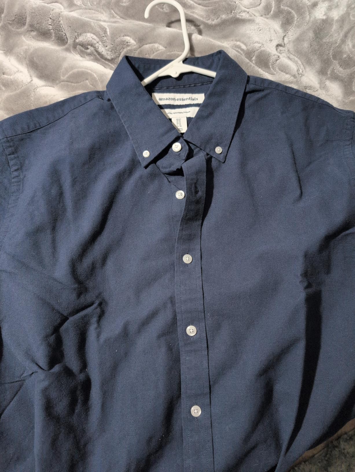 Amazon Essentials Men's Regular-Fit Long Sleeve Oxford Shirt, 100% Cotton customer photo 2
