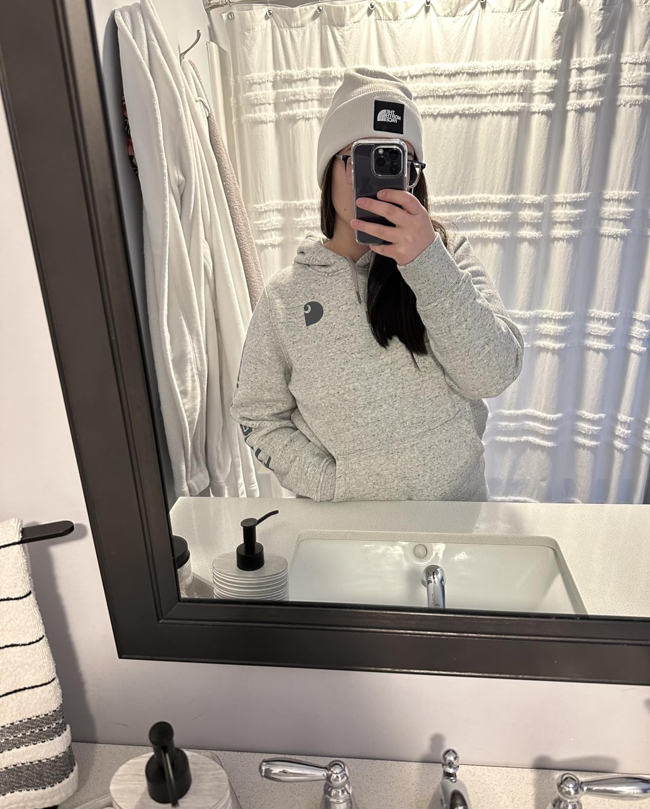 Carhartt Women's Iconic Clarksburg Logo Sweatshirt customer photo 1