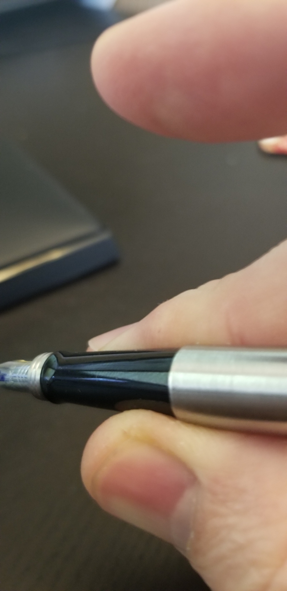 Parker Jotter Fountain Pen, Stainless Steel with Gold Trim, Medium Nib, Blue Ink & Gift Box customer photo 1