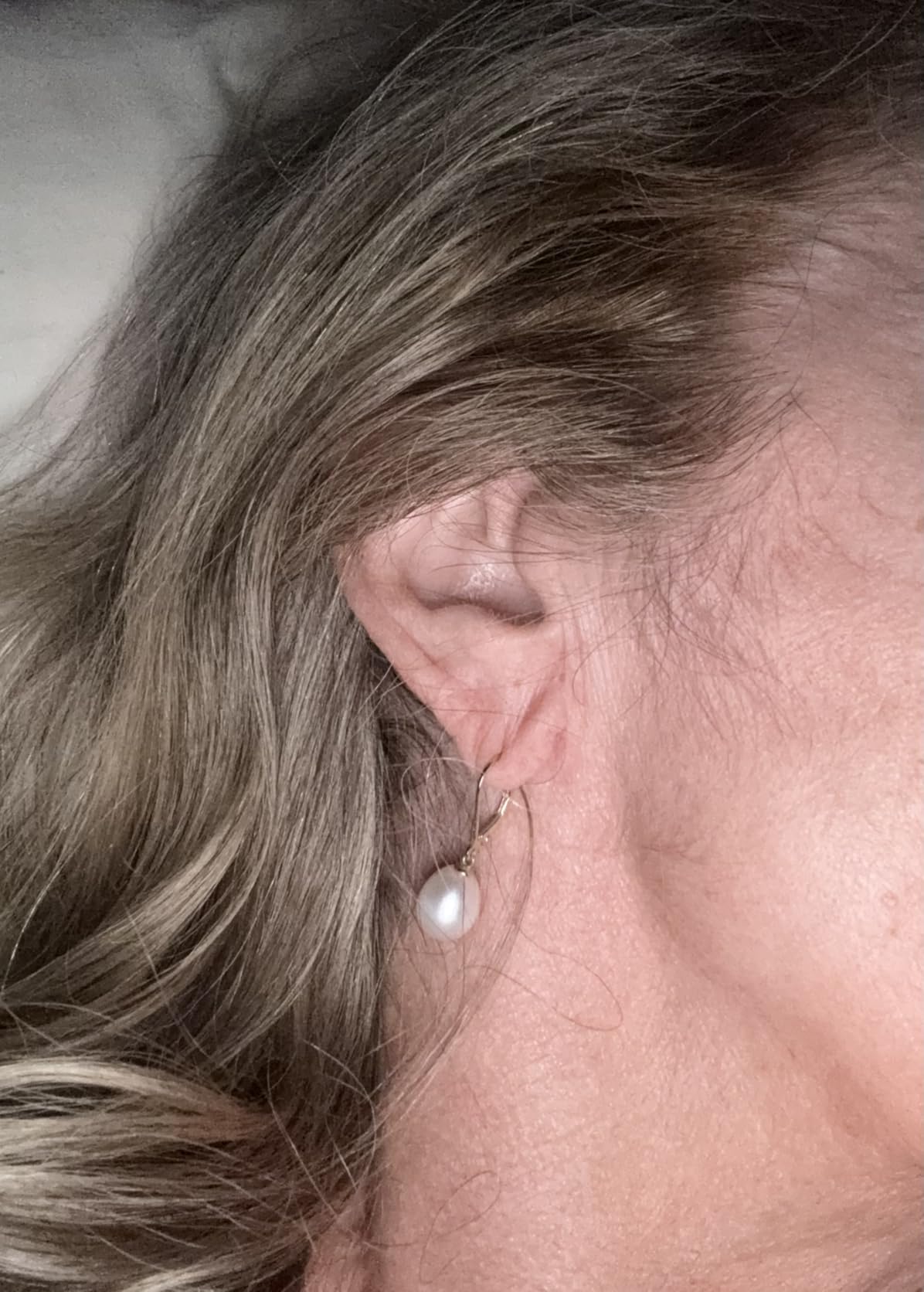 Handpicked AAA+ Quality Freshwater Cultured Pearl Earrings Leverback Dangle Stud Pearl Earrings customer photo 2
