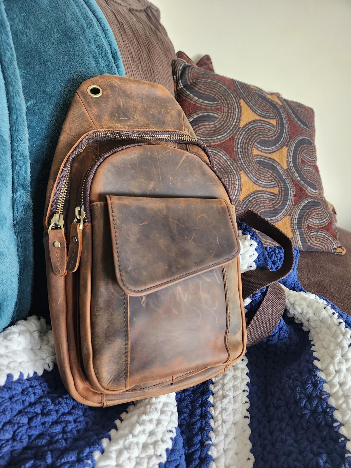 Le'aokuu Men Outdoor Casual Travel Hiking Tea Crossbody Chest Sling Bag Rig One Shoulder Strap Bag Backpack Men Leather customer photo 2