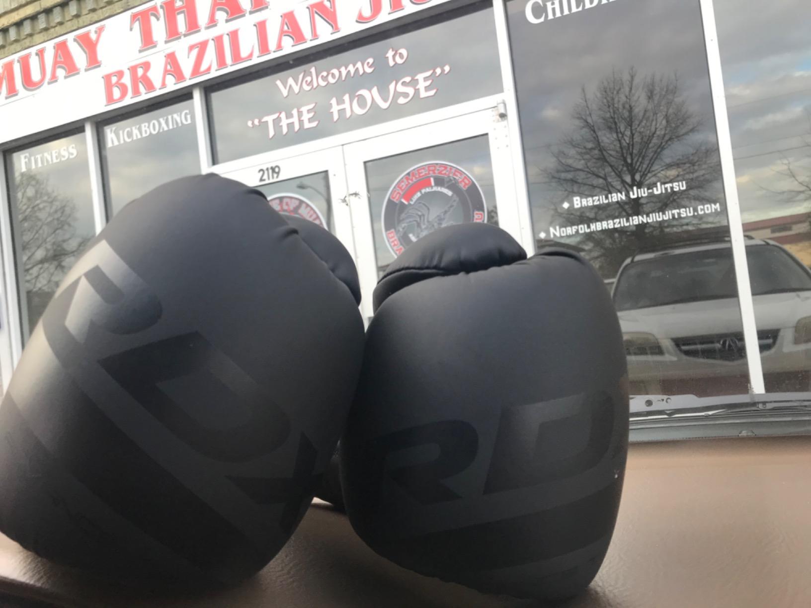 RDX Boxing Gloves Sparring Muay Thai Pro Training, Maya Hide Leather, Kickboxing Heavy Punching Bag Focus Mitts Pads Double End Ball Workout, MMA Fitness Gym Bagwork, Ventilated Palm, Men customer photo 2