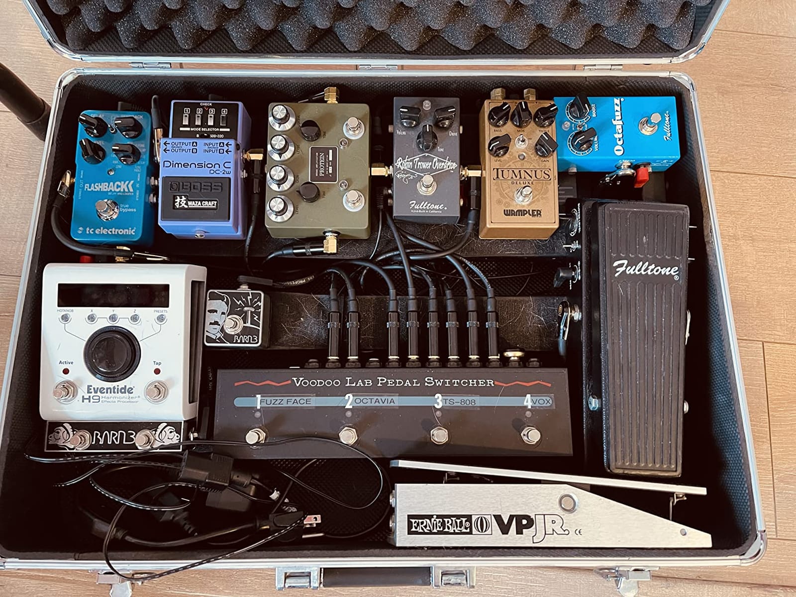BOSS DC-2W WAZA Craft Dimension C Guitar Pedal (DC-2W) customer photo 1