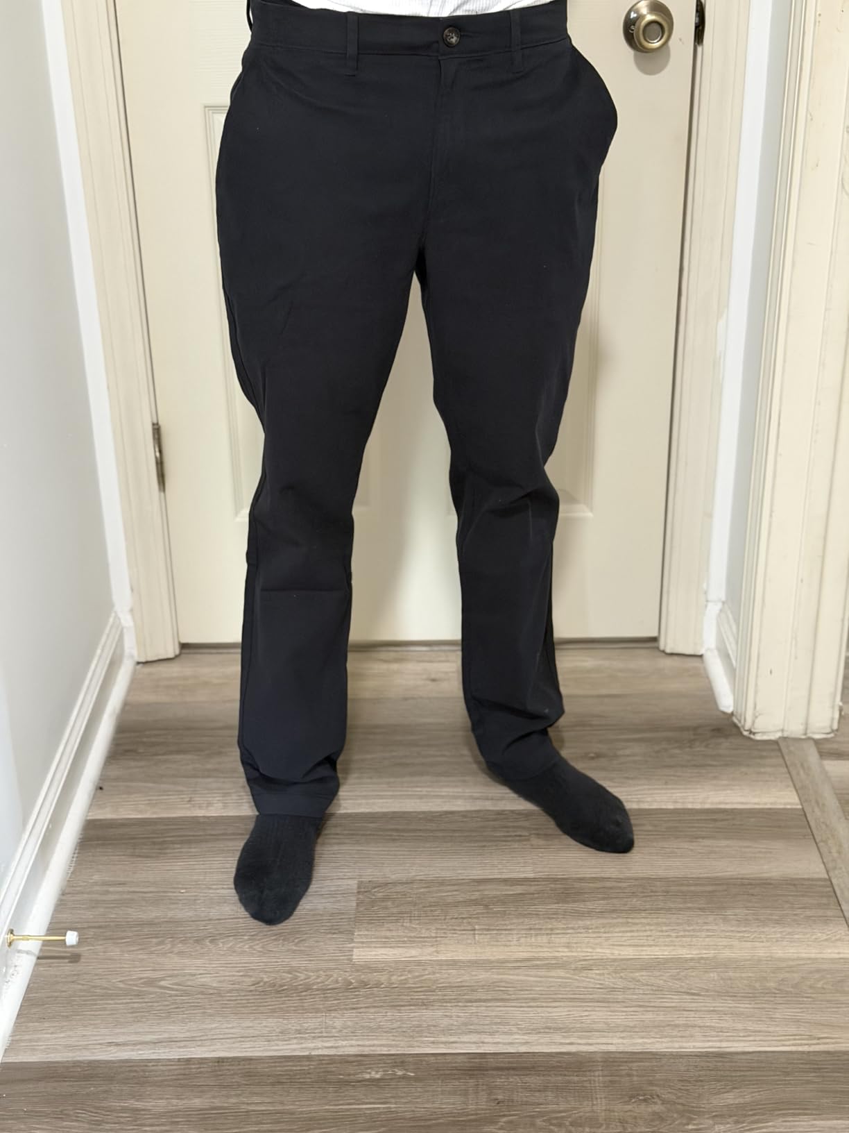 Amazon Essentials Men's Athletic-Fit Stretch Chino Pants, Casual Business Wear customer photo 2