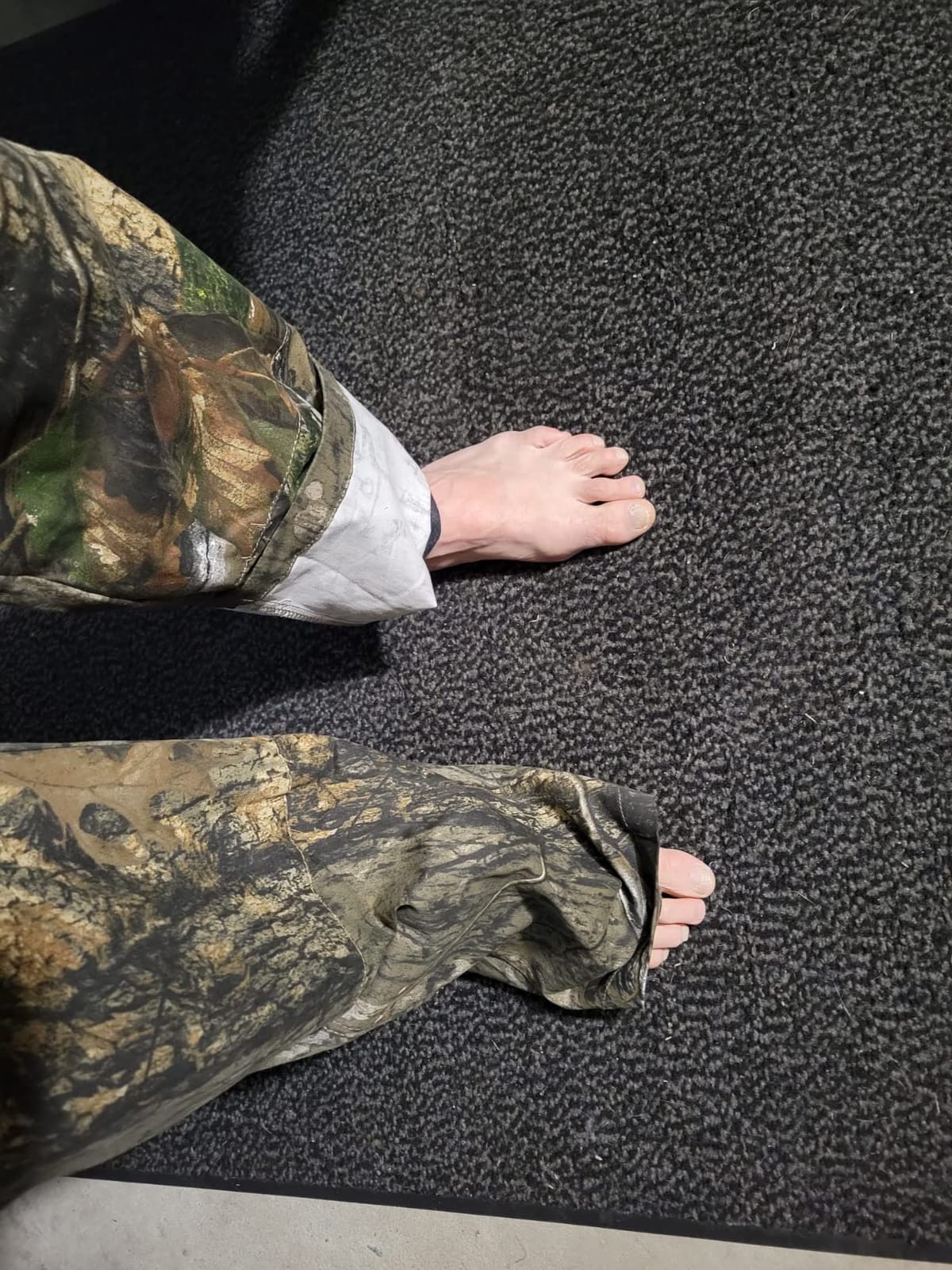 Mossy Oak Cotton Mill 2.0 Camo Hunting Bibs, Uninsulated Camo Overalls for Men customer photo 1