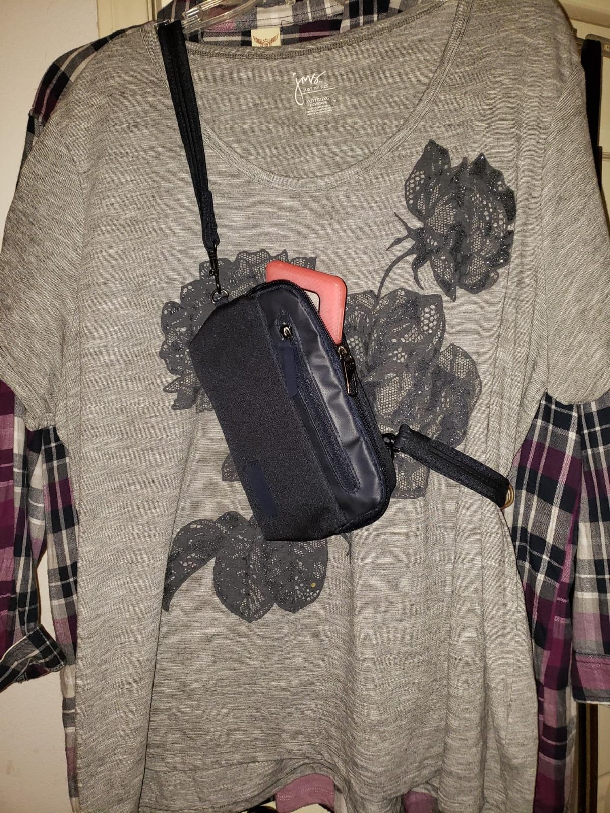 Travelon Anti-Theft Metro Convertible Small Crossbody Bag customer photo 1