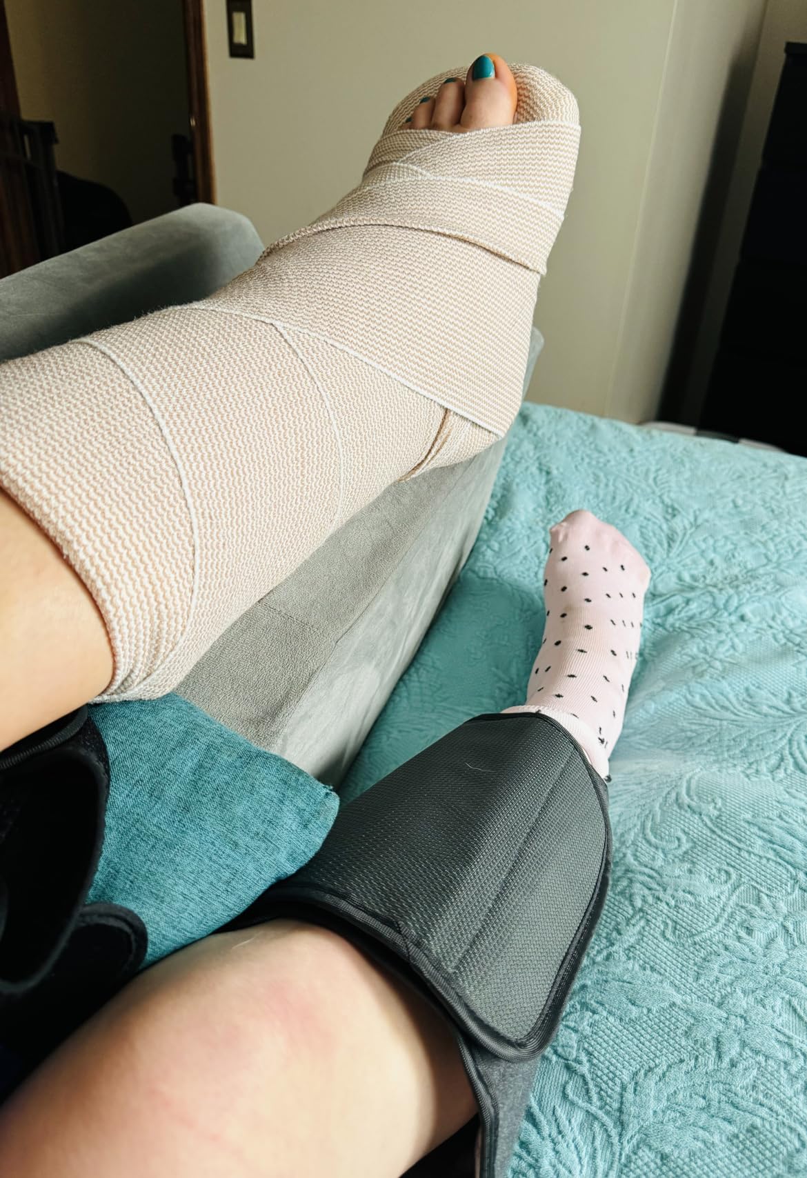 QUINEAR Air Compression Leg Massager for Circulation & Pain Relief, Calf Massagers with 2 Modes & 3 Intensities, Sequential Compression Device (SCD) for RLS, Edema customer photo 2