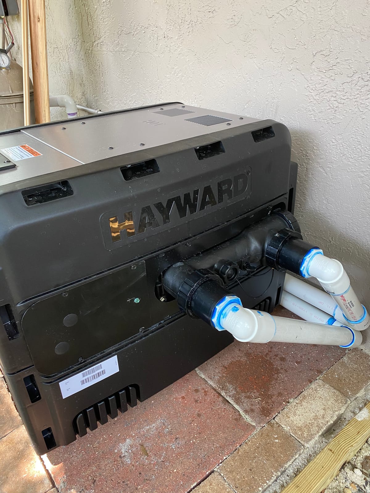 Hayward H-Series Natural Gas Pool Heater for Inground Pools 150,000 BTU | W3H150FDN Universal H Series Swimming Pool Water Heaters feature High Quality Cupo Nickel Heat Exchanger w/ Low NOx Emissions customer photo 1