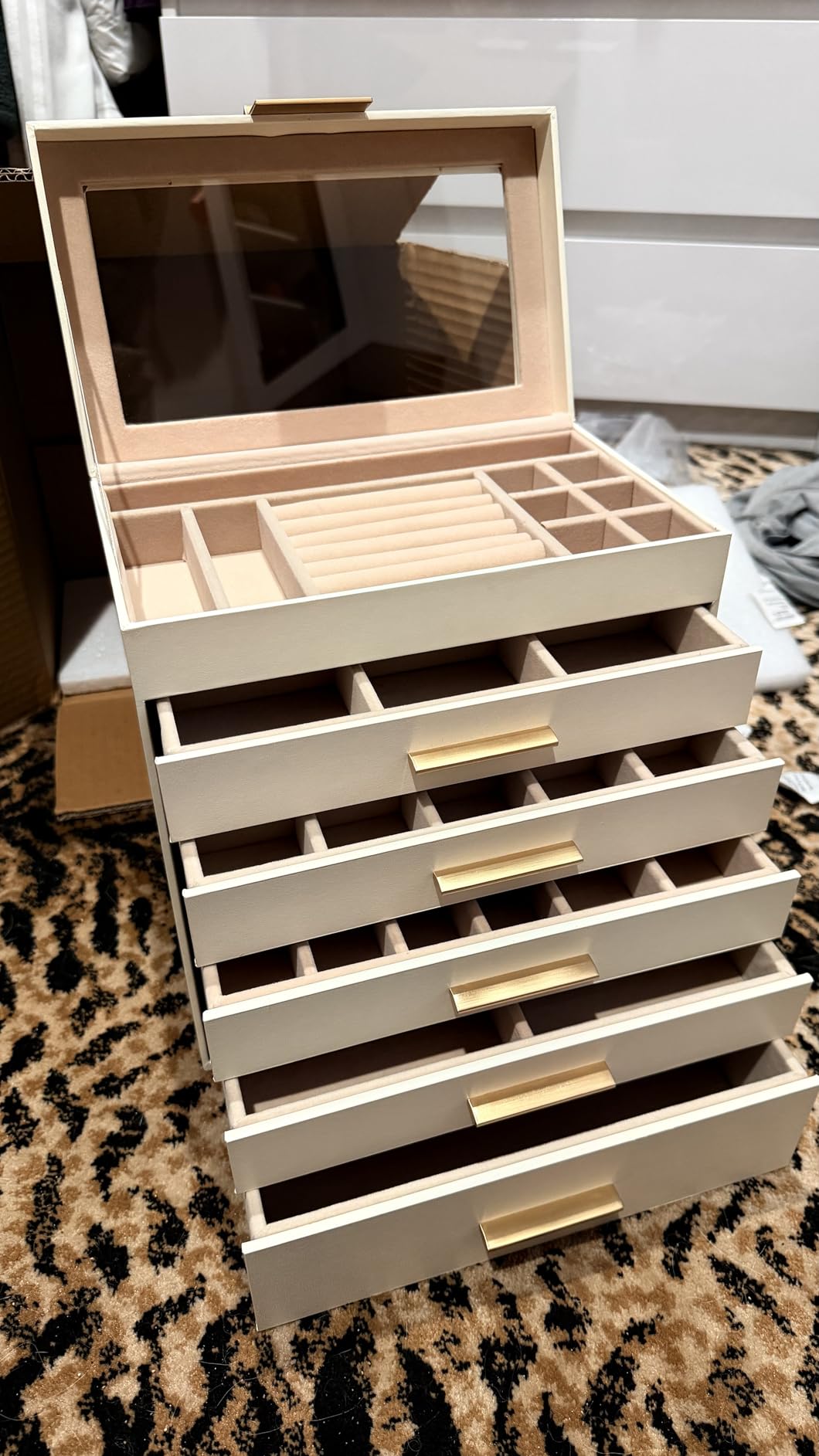 SONGMICS Jewelry Box Organizer, 3-Layer Storage with 2 Drawers, Glass Lid | Jewelry Organizer for Earrings, Modern Style, 8 x 9.1 x 5.3 Inches, Cloud White and Gold, GISELLA Collection UJBC239WT customer photo 1