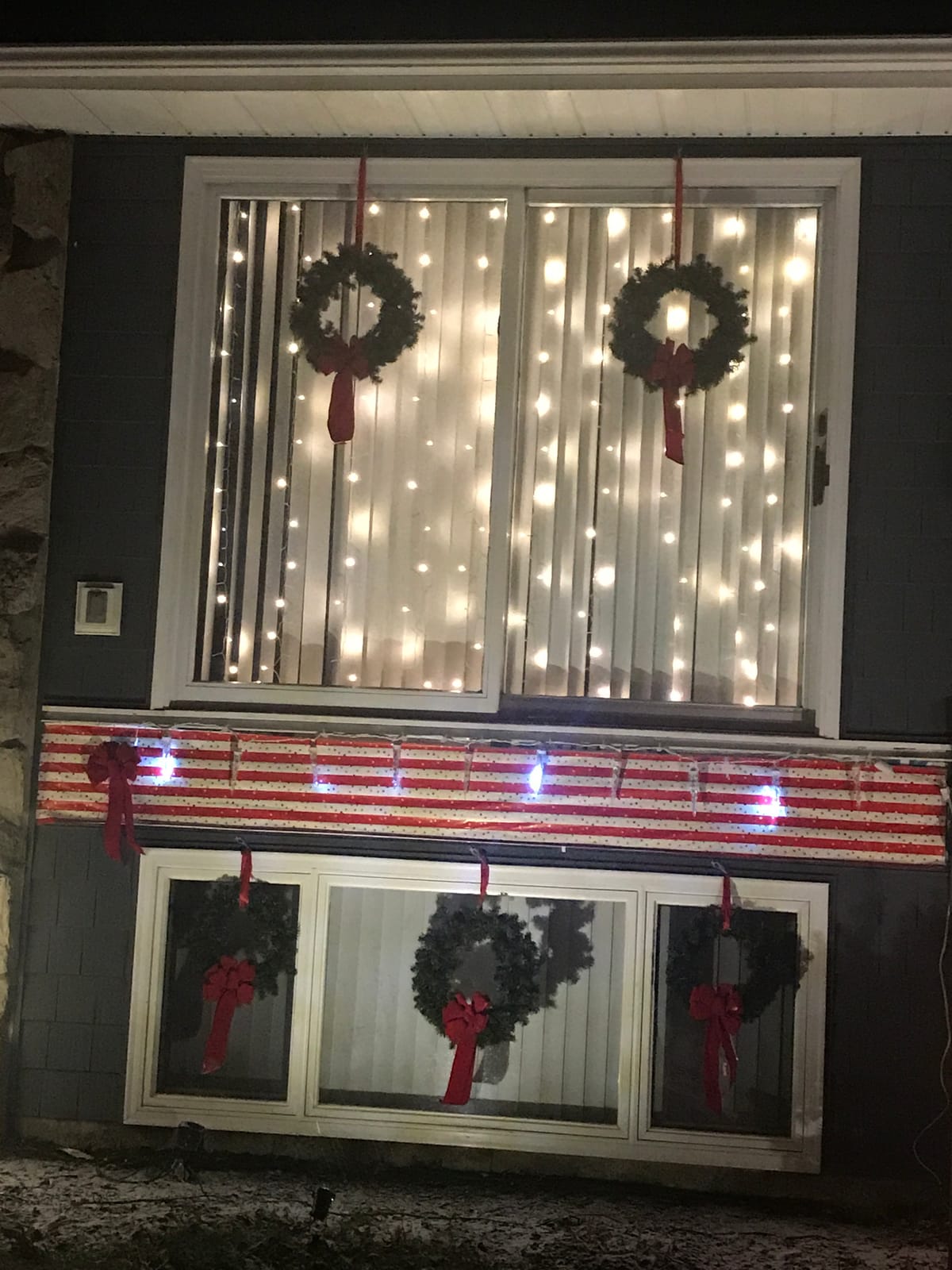 Christmas Projector Lights Outdoor Holiday Laser Lights Landscape Spotlight Red and Green Star Shower with 360 Accessibility Wireless Remote customer photo 1
