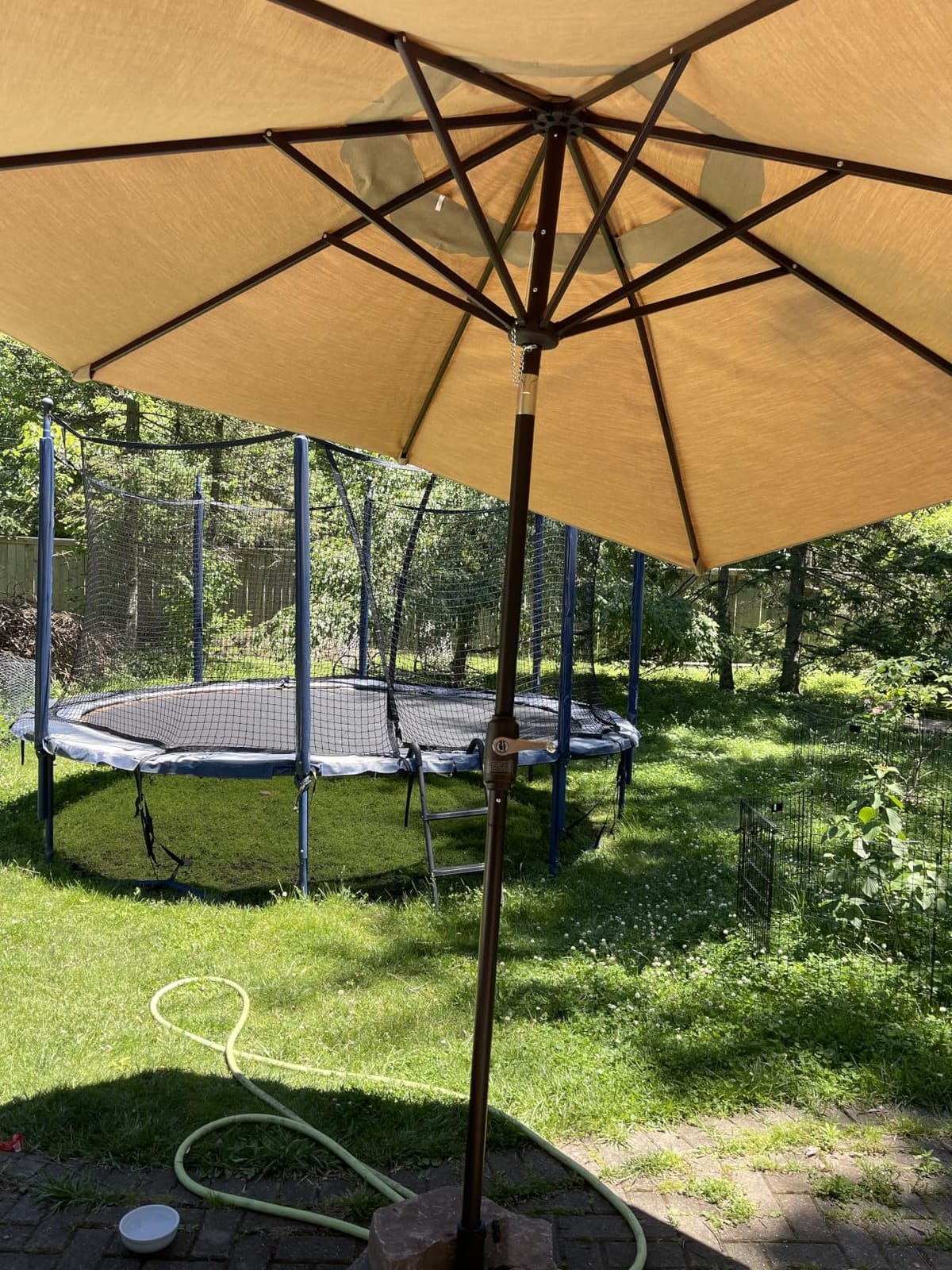 EliteShade USA 10-Year-Non-Fading 9Ft Market Patio Umbrella, UPF 50+ UV Protection Performance Sun Umbrella, Heavy Duty Commercial Grade Outdoor Table Umbrella with Crank & Tilt, Windproof Vented Top for Garden, Pool, Deck and Outdoor Playsets, Rust customer photo 2