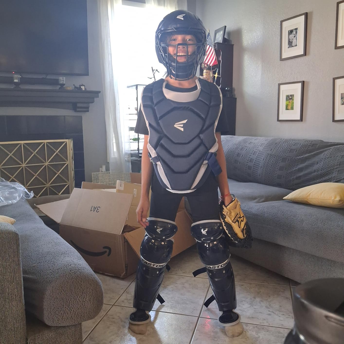 Easton Black Magic 2.0 Baseball Catcher's Set | Junior (Ages 6-8) / Youth (Ages 9-12) customer photo 2