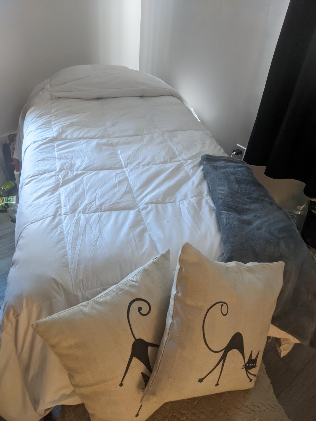 Serta Goose Feather Down Fiber Comforter Queen Size - 100% Cotton Cover Duvet Insert - Hotel Luxury Hypoallergenic Bedding Comforter Extra Warmth 90 x 90 Inch White customer photo 2