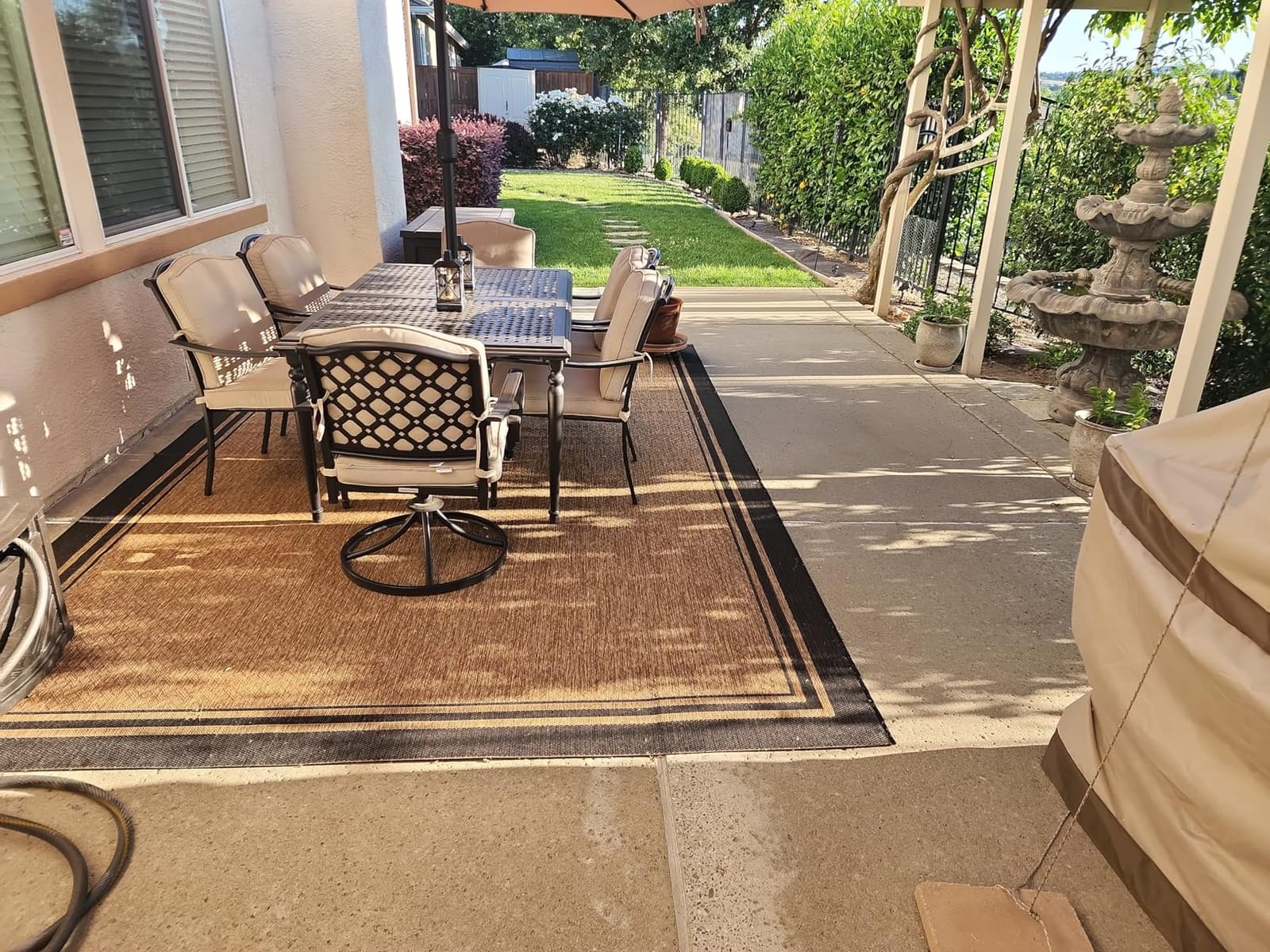Gertmenian Indoor/Outdoor Flatweave Area Rug - 9x13 Extra Large, Stain & UV Resistant, Ideal For Deck, Patio, Poolside, Mudroom - Simple Border, Black/Tan, 22012 customer photo 1