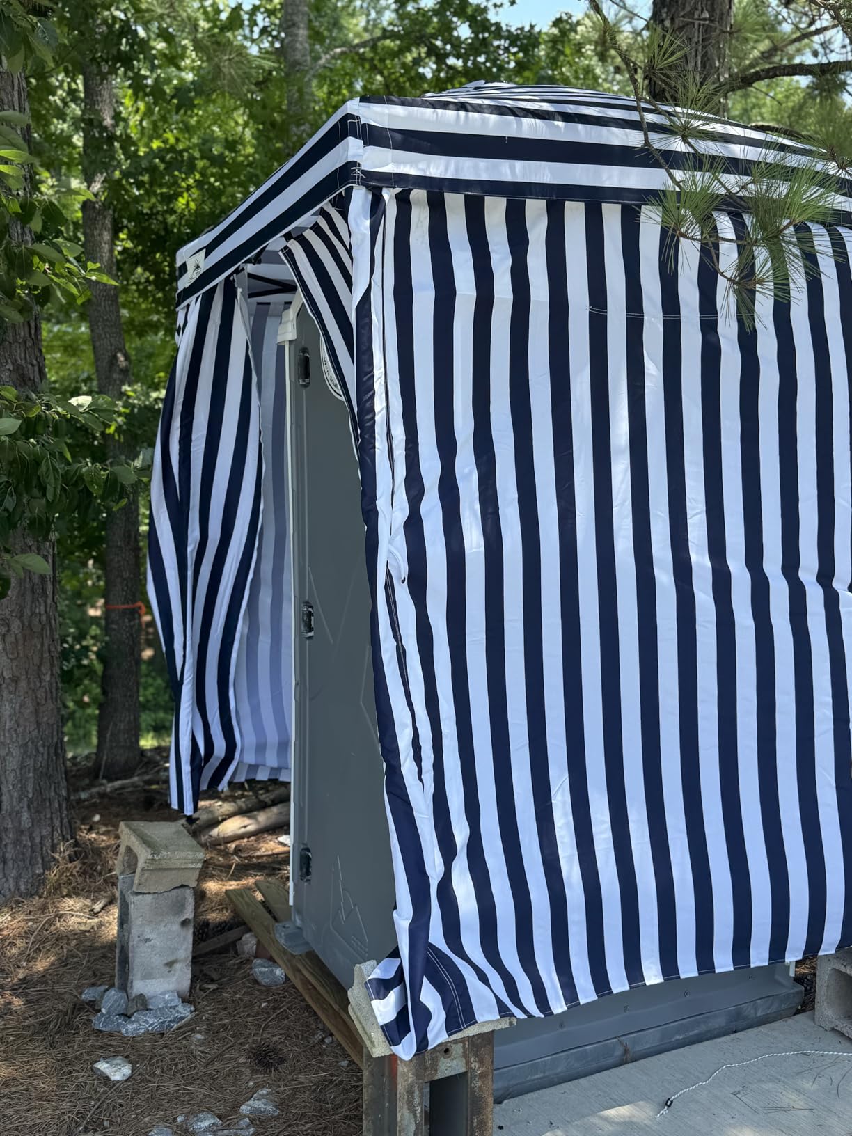 EAGLE PEAK Flex Ultra Compact 4x4 Pop-up Canopy, Sun Shelter, Portable Privacy Canopy Cabana for Pool, Fashion Photoshoots, or Camping, Gray/White customer photo 2