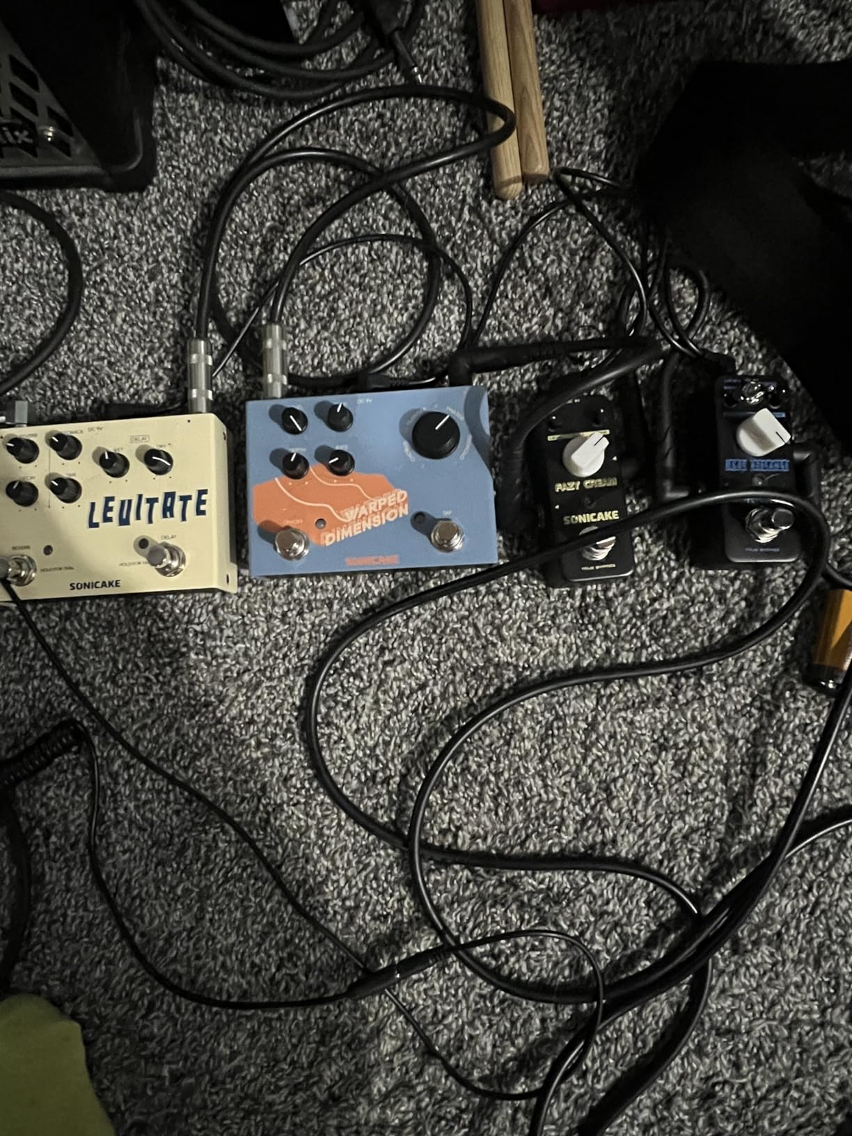 SONICAKE Fuzz Guitar Effect Pedal Fazy Cream Vintage Fuzz Pedal True Bypass customer photo 1