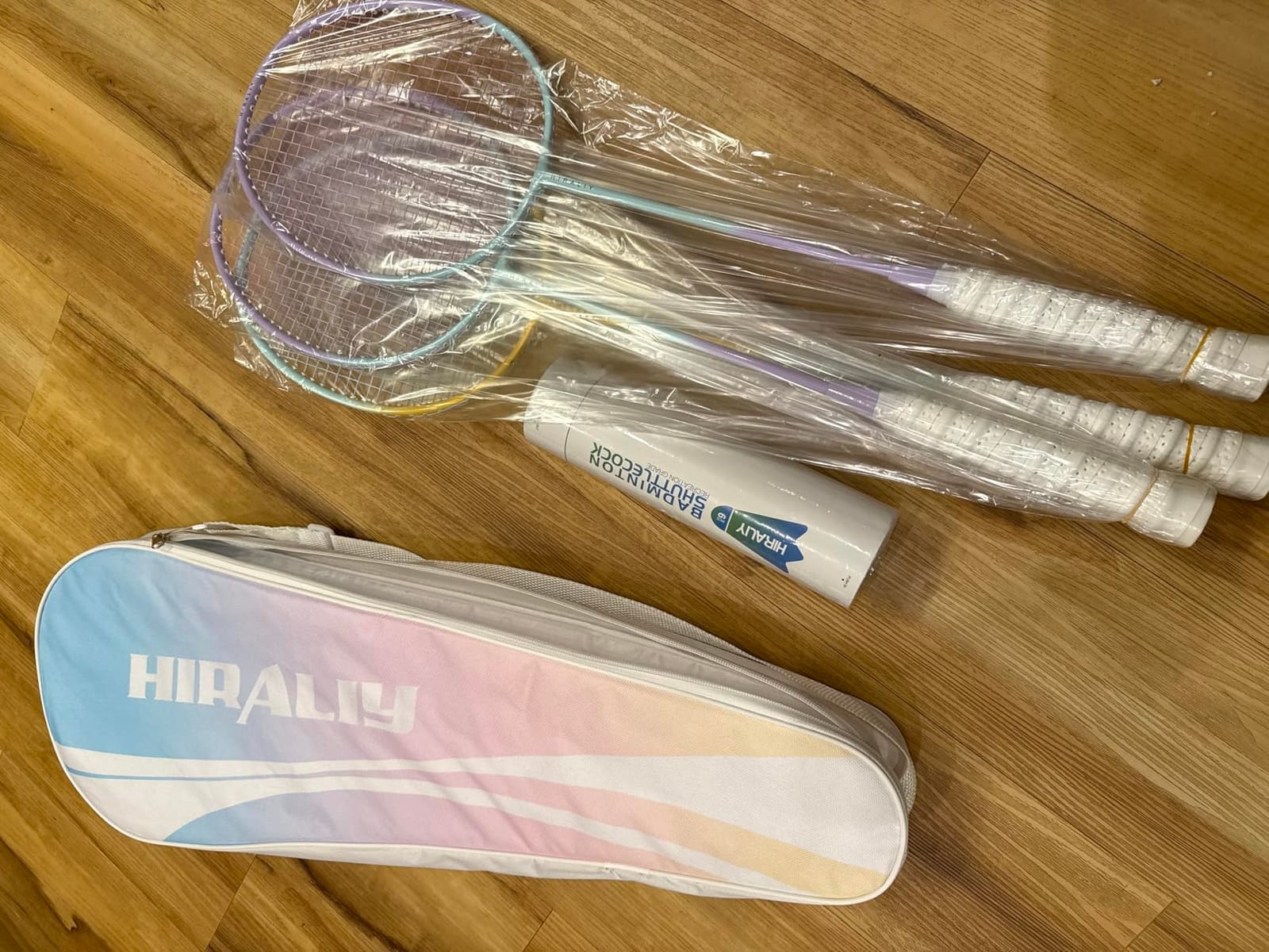 HIRALIY Badminton Rackets Set - 2/4 Rackets, 6/12 Birdies, 1 Carrying Bag - Badminton Set for Backyards, Outdoor Game for Adult Family Beginner customer photo 1