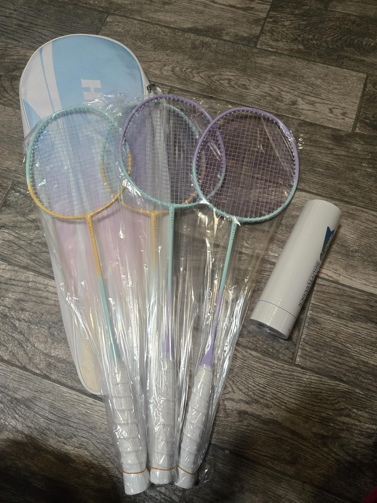 HIRALIY Badminton Rackets Set - 2/4 Rackets, 6/12 Birdies, 1 Carrying Bag - Badminton Set for Backyards, Outdoor Game for Adult Family Beginner customer photo 2
