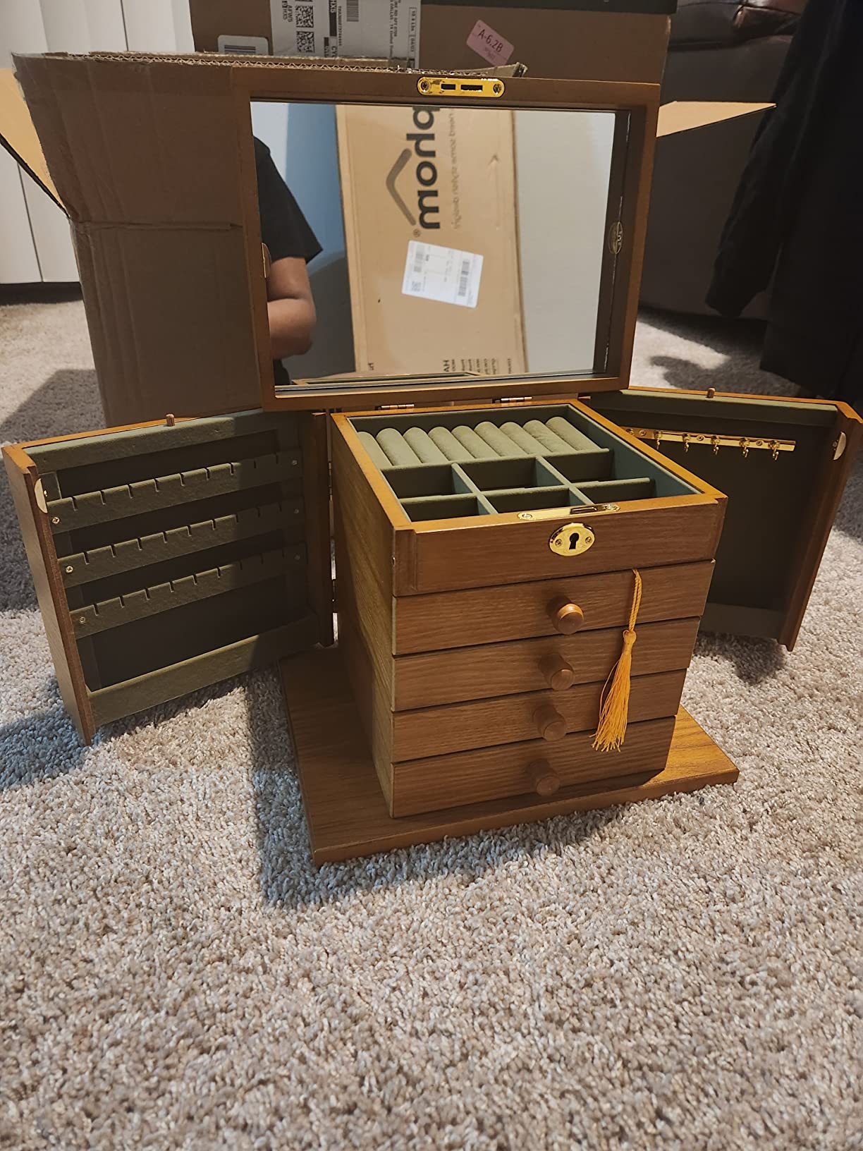Changsuo Wooden Jewelry Box for Women, Organizer Box of Solid Wood with Lock and Key for Jewelries, Watches, Necklace, Ring, Lockable Storage Case (Cherry) customer photo 2