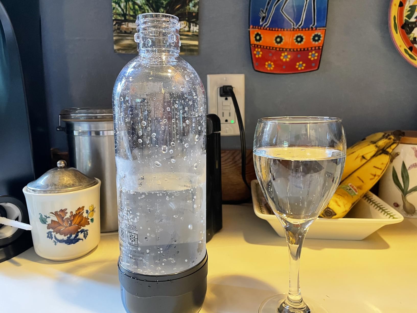 Drinkmate OmniFizz Sparkling Water Maker & Soda Streaming Machine | Carbonates Any Drink | ULTIMATE BUNDLE | Includes Three 60L CO2 Cartridges + Two BPA-Free Bottles (Classic White) customer photo 1